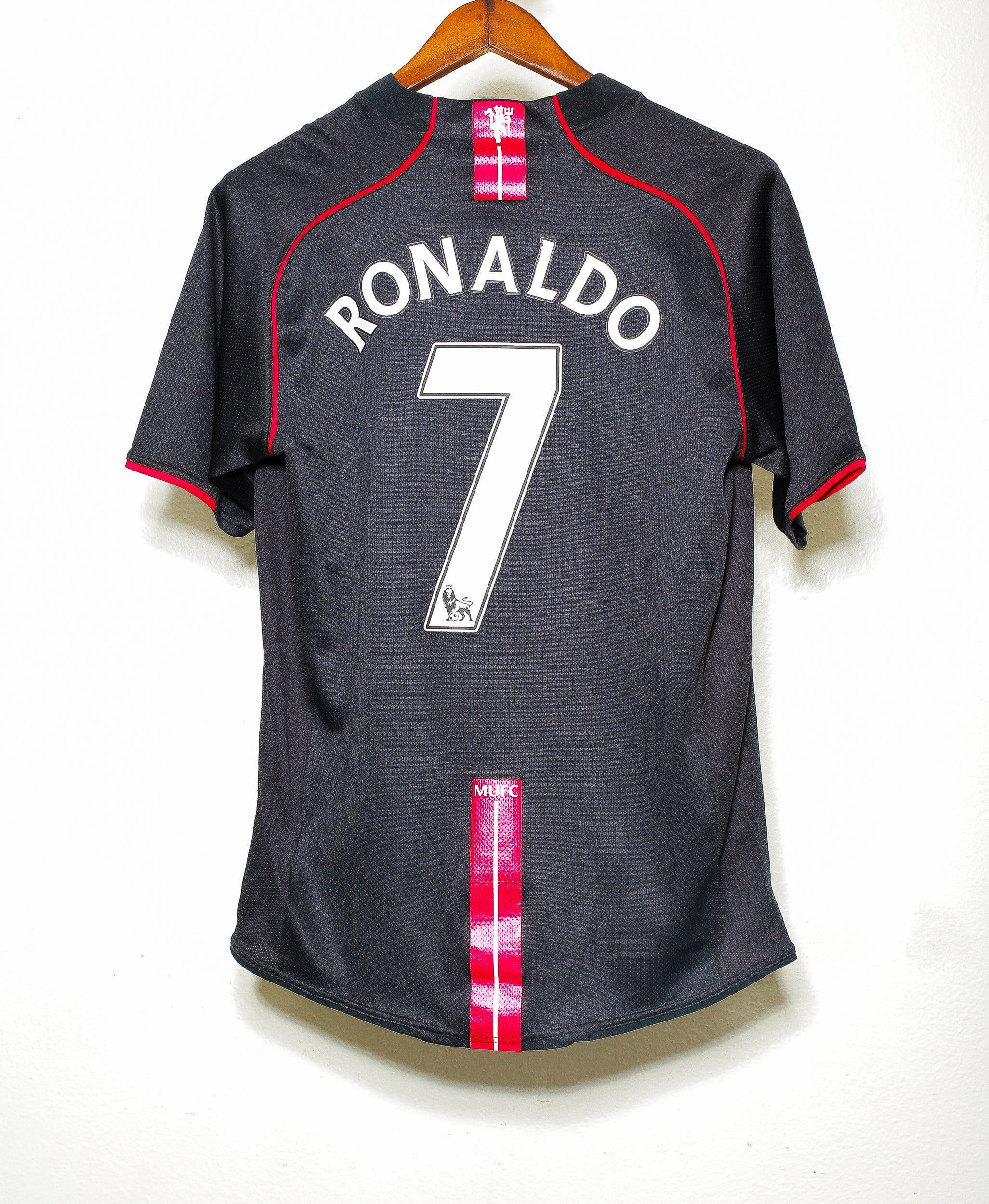 2008-2009 Manchester United Away Jersey #7 Cristiano Ronaldo - Men's Soccer Jersey - Perfect for Match Days, Fan Events & Sports Collections
