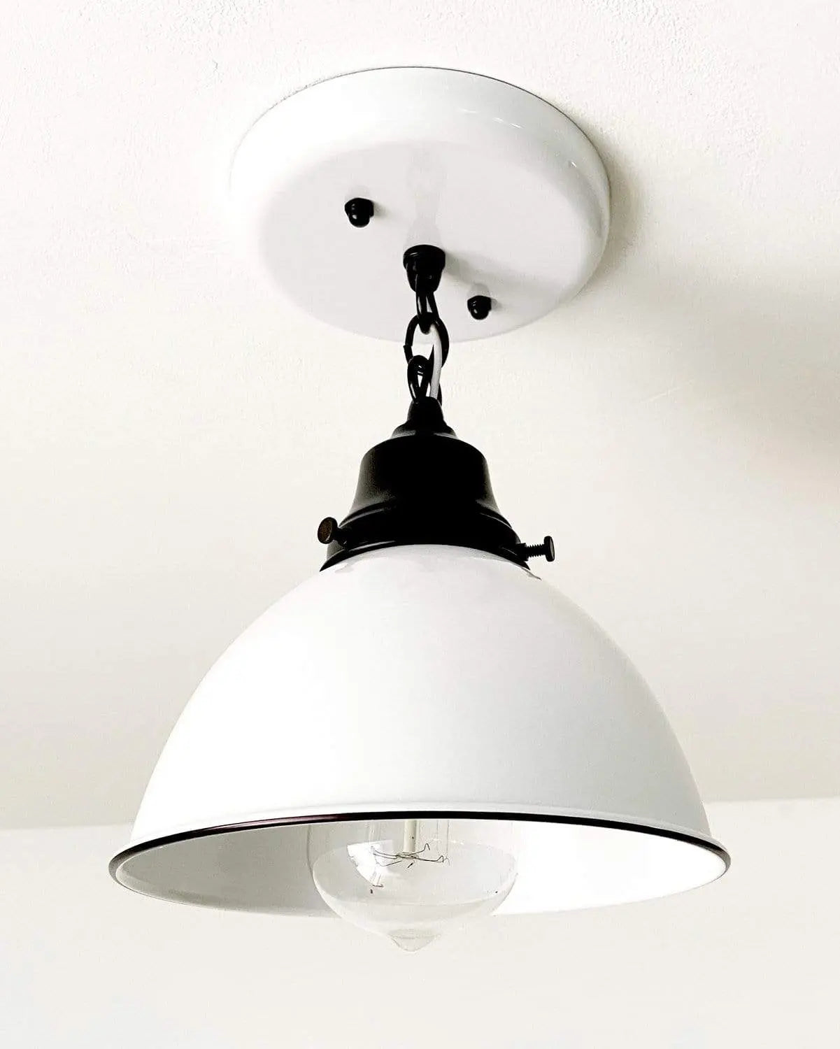 Vintage White Enamel Farmhouse Ceiling Light Fixture with Adjustable Chain - Rustic Kitchen Pendant Lighting for Dining Room, Bedroom & Porch