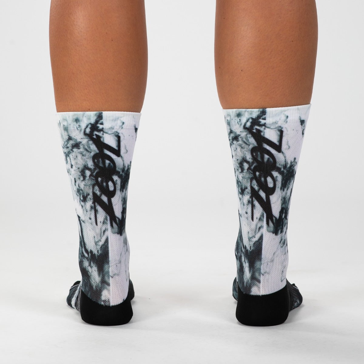 Unisex 6-Pack White Cotton Crew Socks - Soft & Breathable for Men & Women - Perfect for Sports, Work & Everyday Comfort
