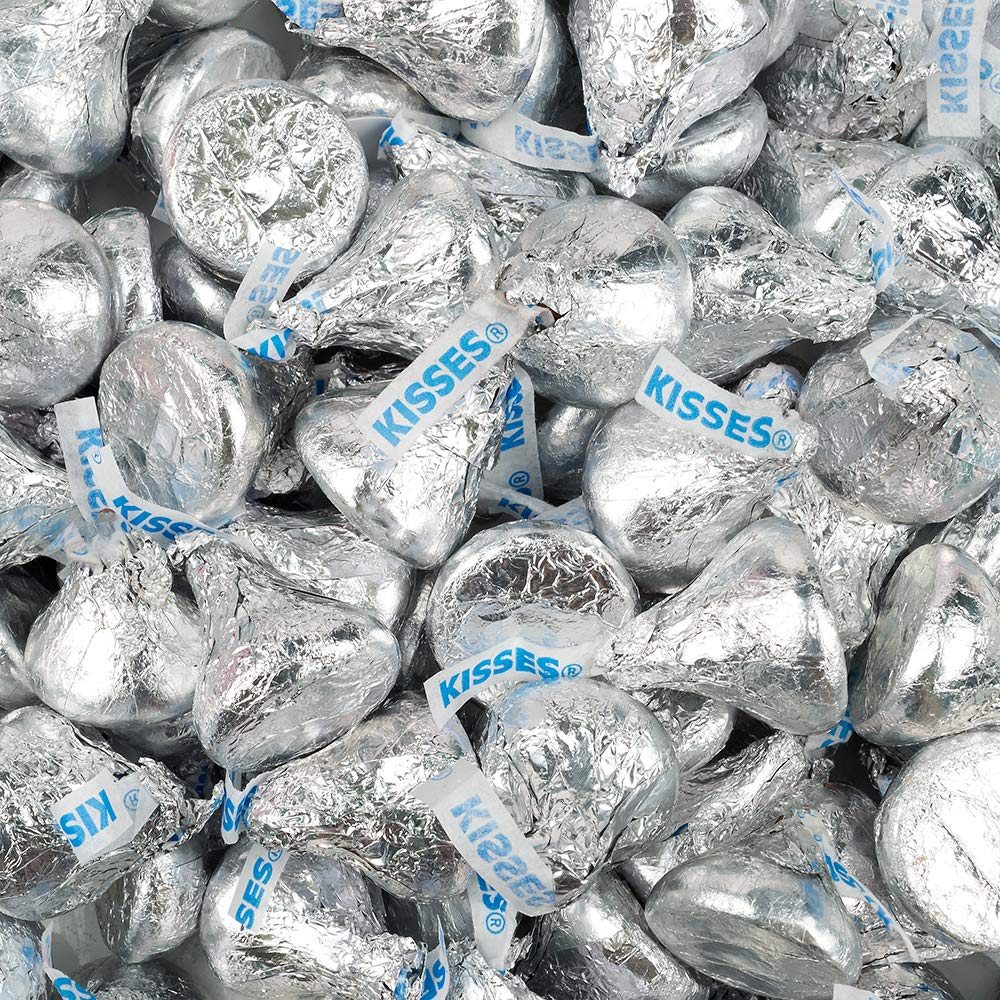 200pcs Personalized Wedding Candy Favors Kit - Custom Wrapped Chocolate Miniatures, Hershey's Kisses & Reese's Peanut Butter Cups - Elegant Wedding Party Favors for Guests, Candy Buffet & Dessert Table Decorations - Perfect for Bridal Showers, Receptions & Anniversary Celebrations - Two Hearts Design