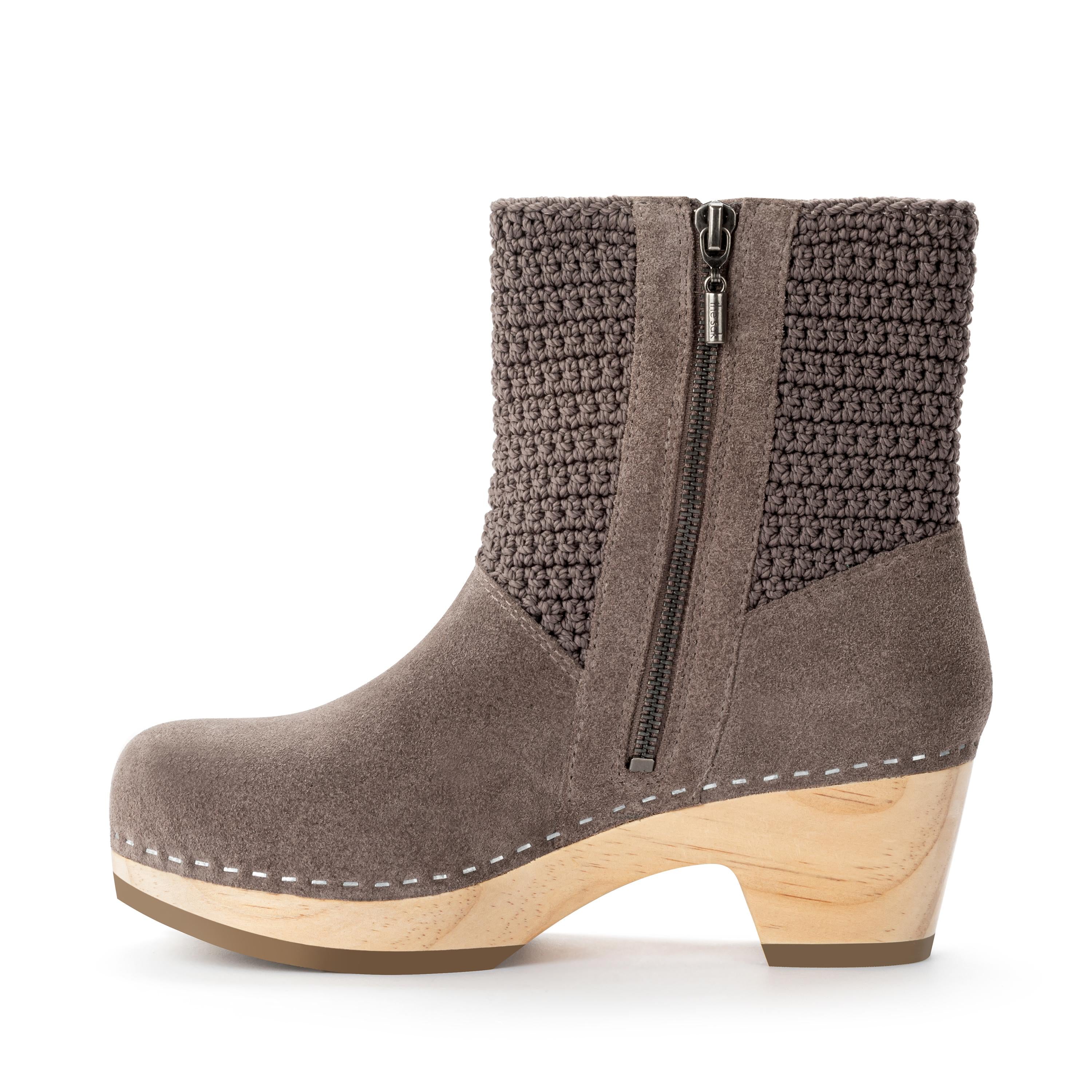 Paloma Clog Boots for Women - Comfortable Slip-Resistant Winter Shoes | Perfect for Outdoor, Hiking & Casual Wear
