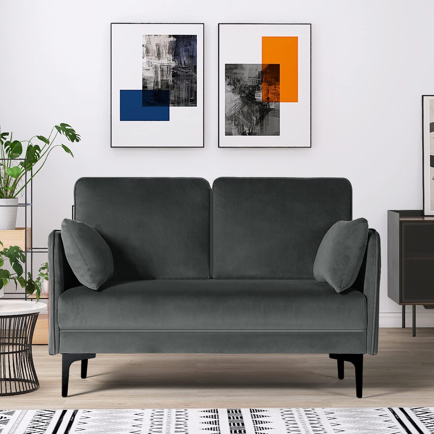 AILEEKISS Velvet Loveseat Sofa - 2-Seater Modern Love Seat Couch with Sturdy Metal Legs & 4 Decorative Pillows - Soft Grey Velvet Upholstery for Living Room, Bedroom, Office - Perfect for Small Spaces, Apartments & Cozy Reading Nooks