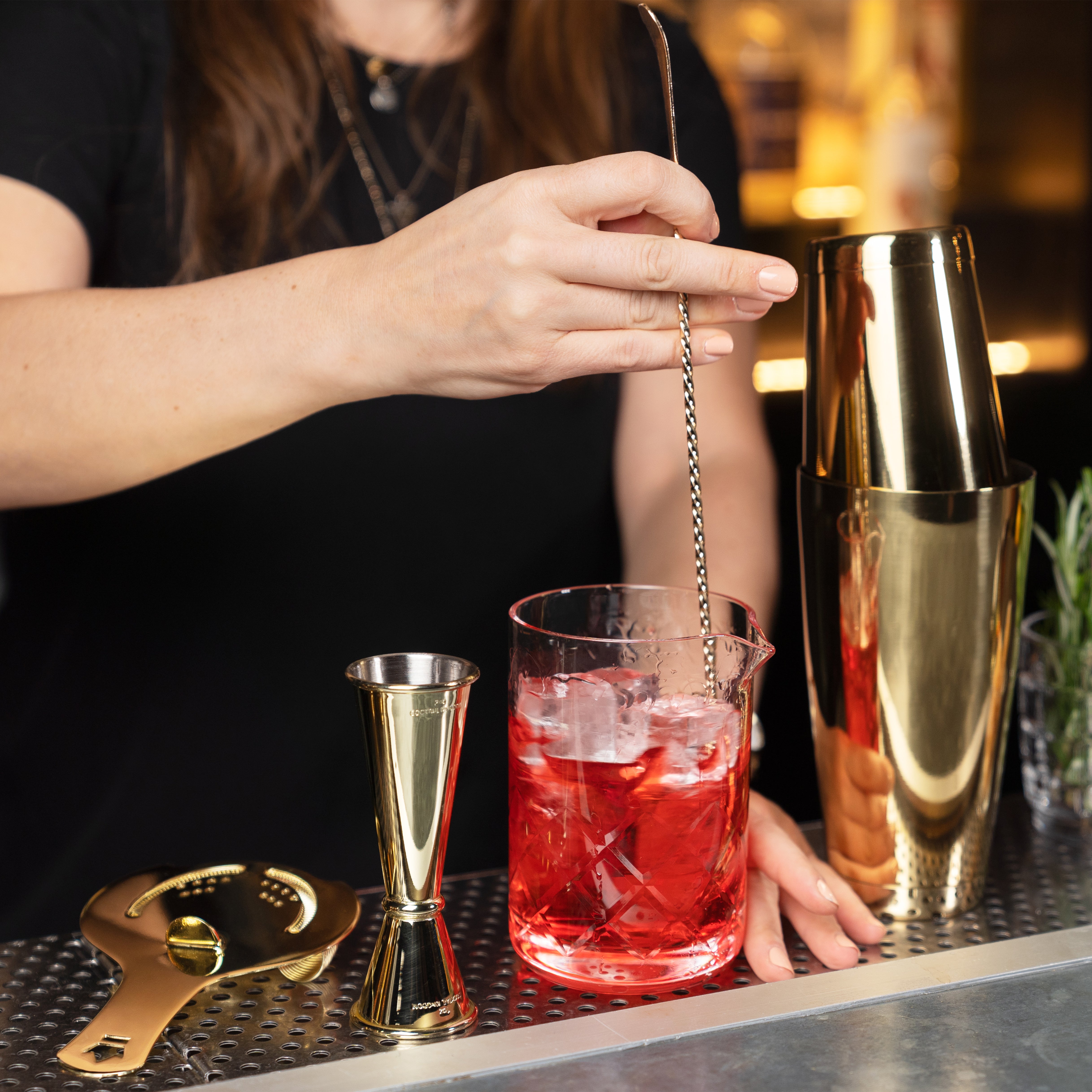 Premium Gold-Plated Cocktail Set - 18-Piece Bar Accessories for Mixing, Shaking & Serving - Perfect for Home Bars, Parties & Gifts