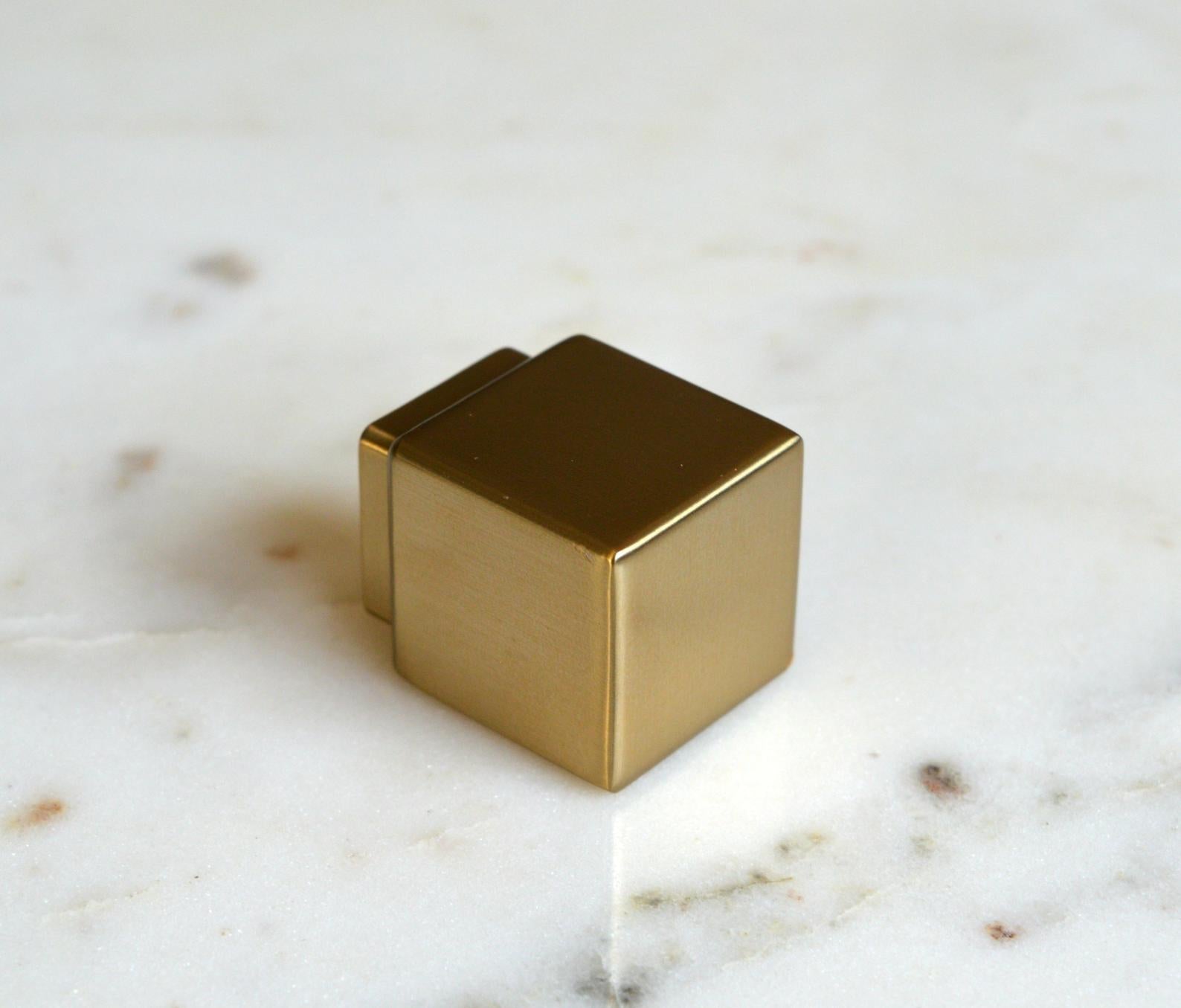 Modern Rectangular Allerton Square Cabinet Knob in Champagne Bronze - Perfect for Kitchen, Bathroom & Furniture Upgrades