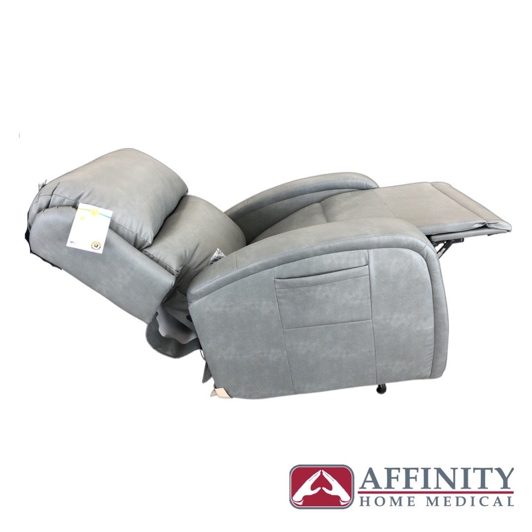 EZ Sleeper PR 761 Maxicomfort with Twilight Luxury Lift Chair - Power Recliner with Massage & Heat for Elderly - Perfect for Living Room, Bedroom & Home Theater Relaxation