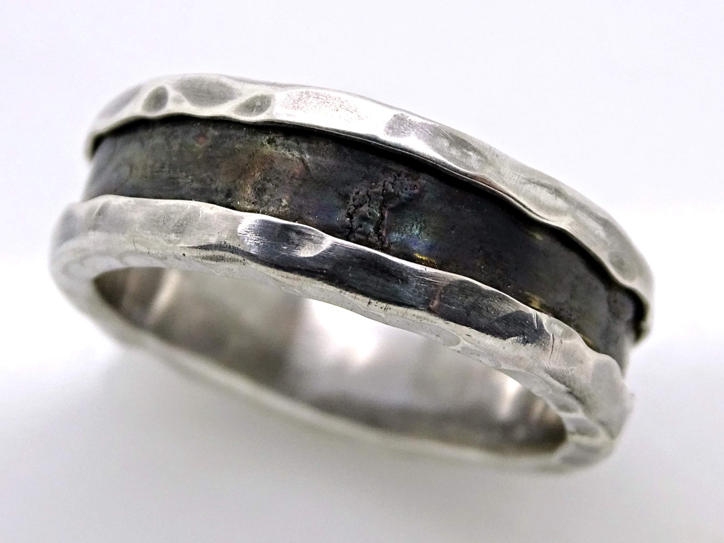 Viking Wedding Band in White Gold for Men - Durable Mens Gold Ring, Molten Gold Silver Engagement Ring, Perfect Anniversary Gift for Him - Ideal for Weddings, Engagements, and Special Occasions