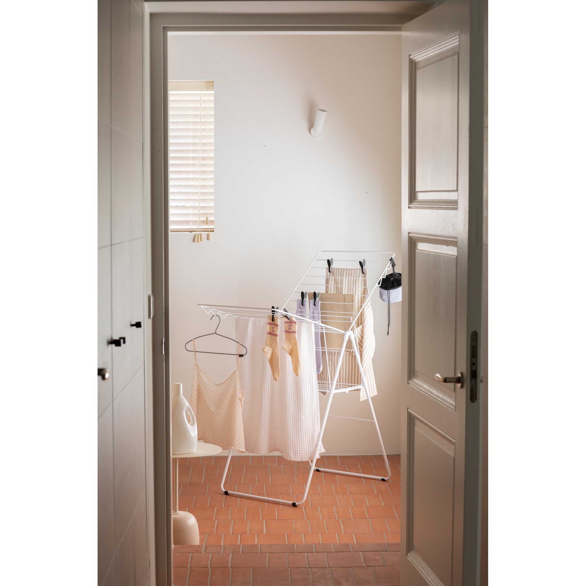 20 Meters White Wall Mounted Clothes Drying Rack - Space Saving Laundry Solution for Apartments, Balconies & Small Homes