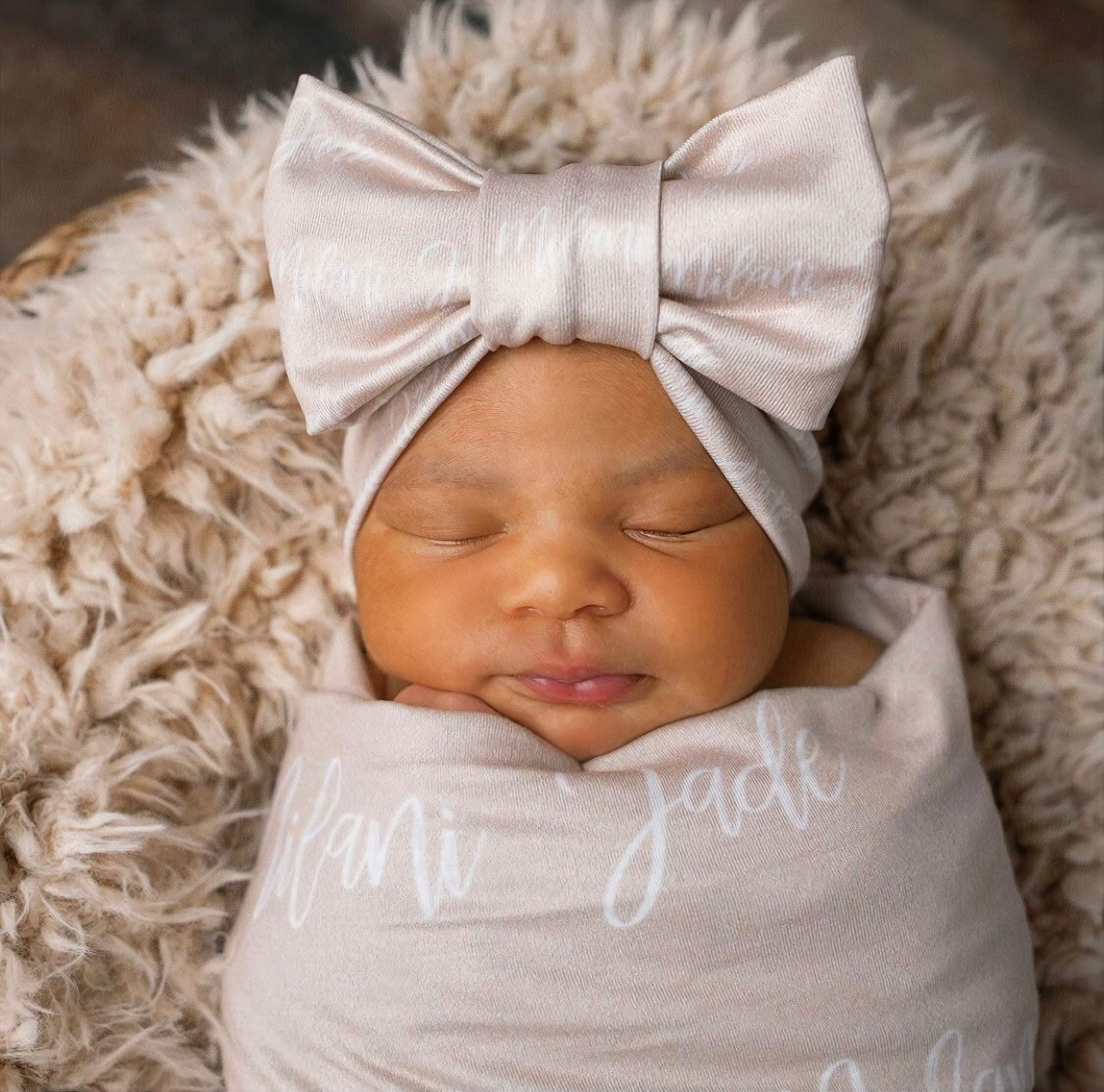 Personalized Name Blanket for Baby & Kids - Custom Fleece Blanket for Adults, Newborns & Gifts | Perfect for Birthdays, Mother's Day, Father's Day & Nursery Decor | Cozy Throw for Cuddling, Bedtime & Family Moments