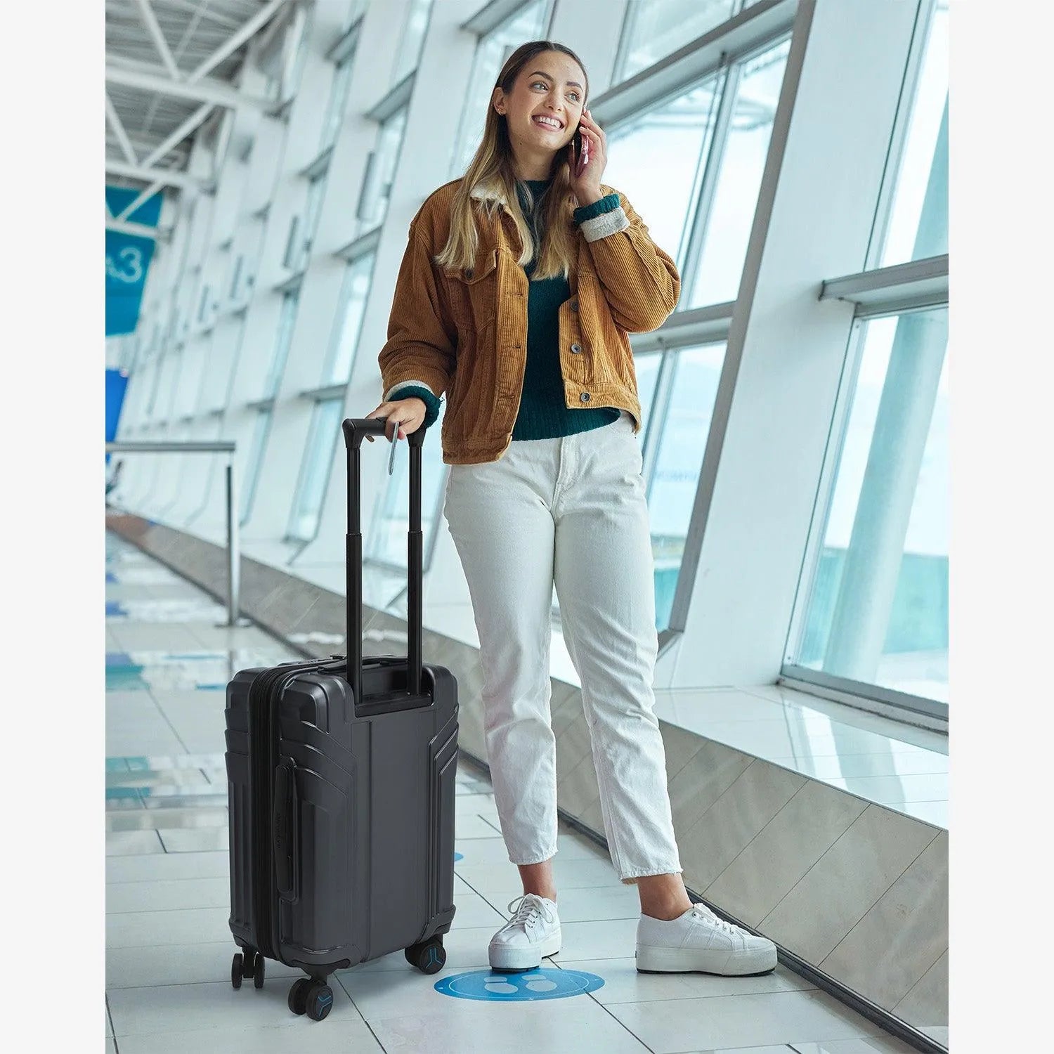 Jetsetter 20 Inch Expandable PC Hard Shell Spinner Luggage - Lightweight Carry-On Suitcase for Air Travel, Business Trips & Weekend Getaways