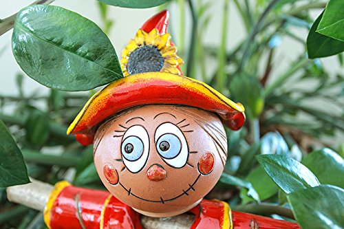 Handmade Frostproof Ceramic Scarecrow Lawn Stake - Red Outdoor Garden Decor Statue - Unique Gift for Gardeners (Men & Women) - Perfect for Yard, Patio & Seasonal Home Decoration