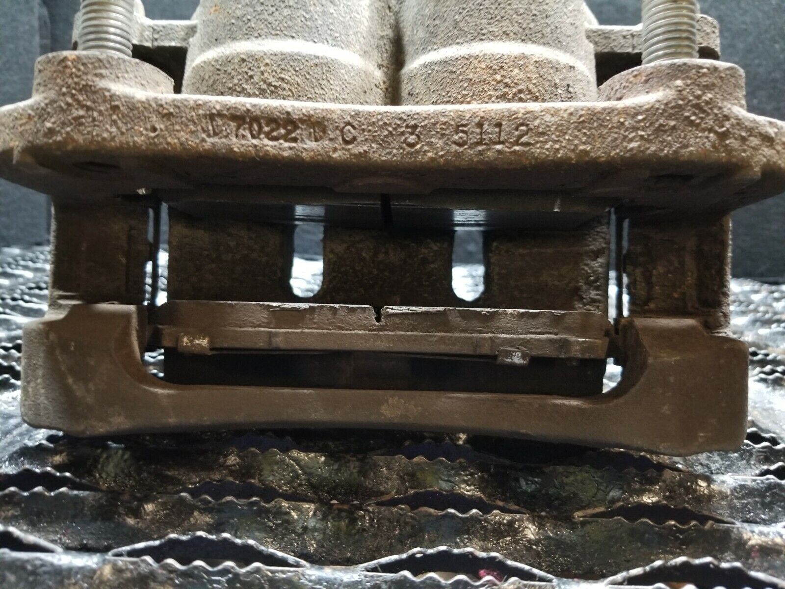 04 05 06 07 Infiniti QX56 Front Left Driver Side Brake Caliper OEM Replacement - Perfect for Smooth Braking & Safe Driving