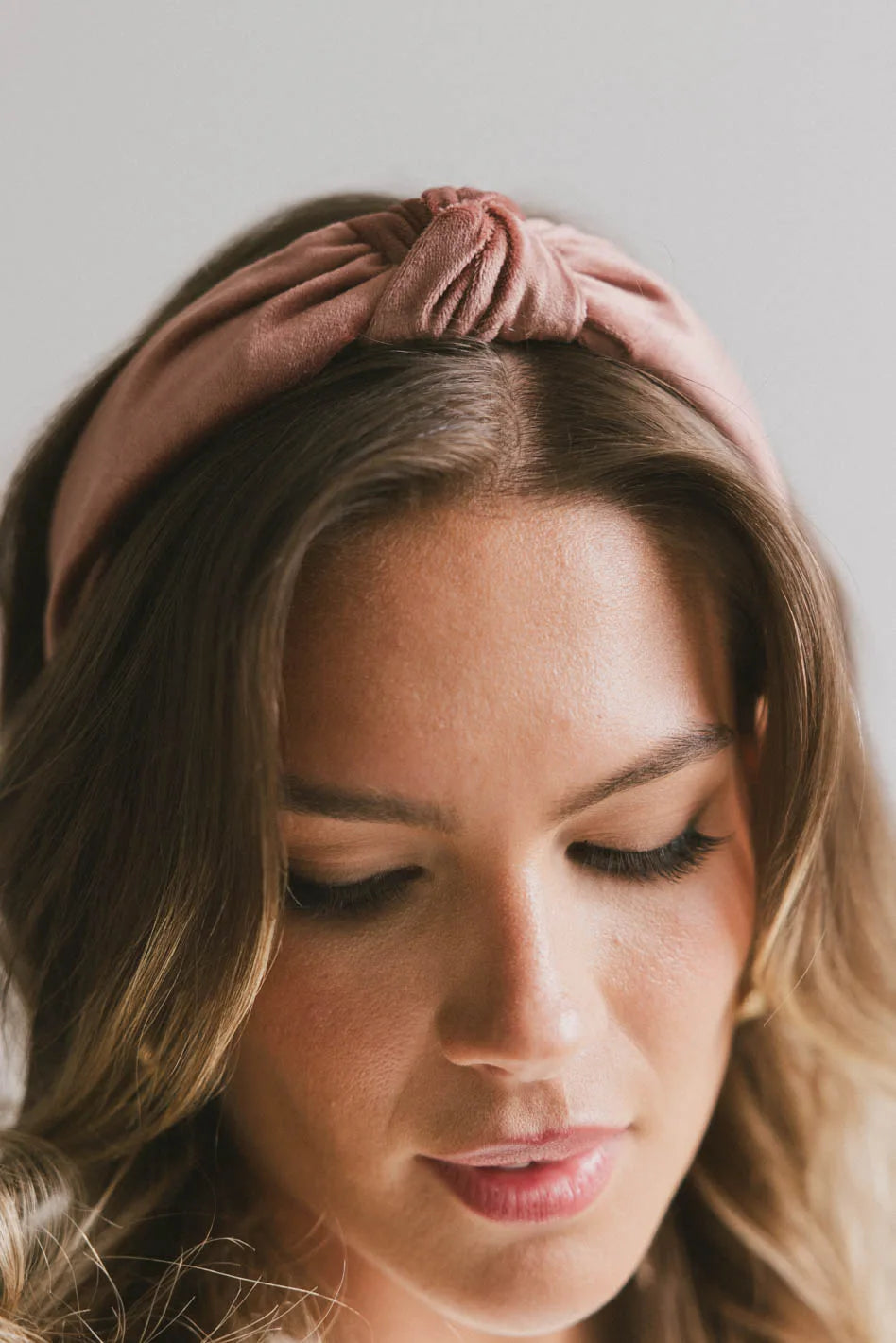 Blush Pink Knot Headband for Women - Stylish Hair Accessory for Workouts, Yoga, and Everyday Wear