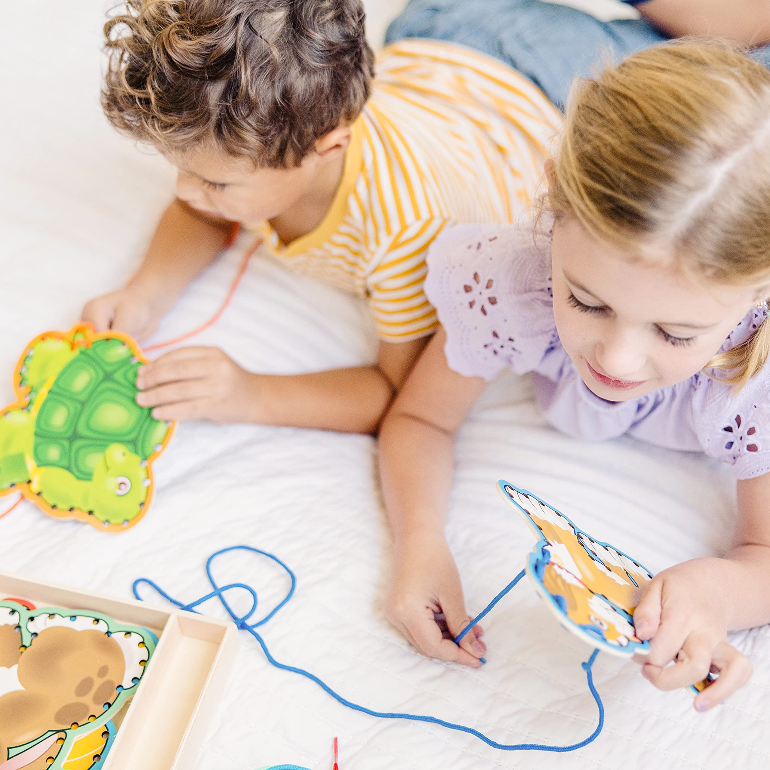 Melissa & Doug Lace and Trace Activity Set - 5 Wooden Pet Panels with Matching Laces | Fine Motor Skills Toys for Toddlers Ages 3+ | Preschool Learning Activities for Kids | Perfect for Home, Classroom & Travel Play