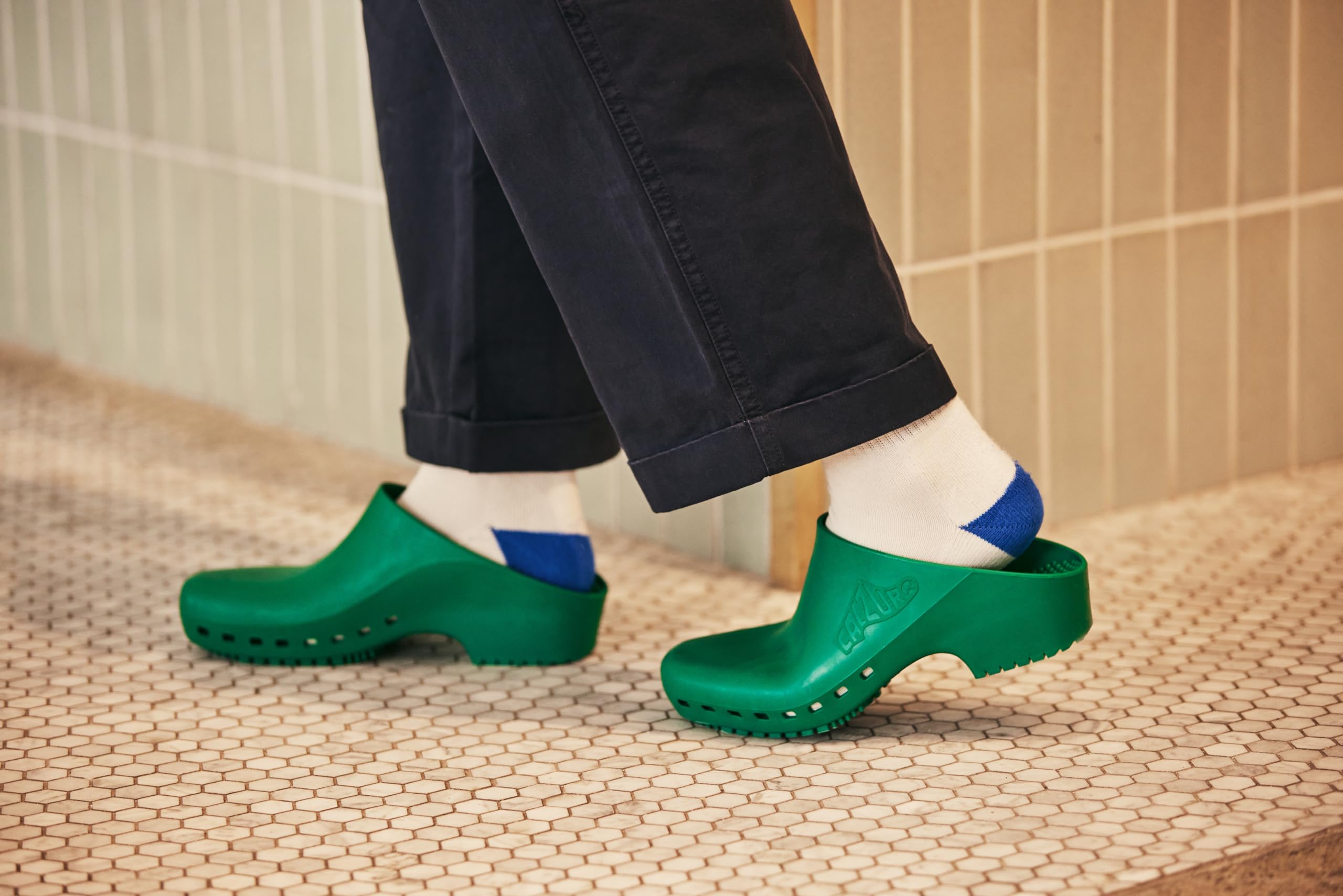 CALZURO Classic Unisex Work Clogs - Non-Slip Nursing & Kitchen Shoes for Women & Men - Autoclavable Rubber Clogs for Healthcare, Food Service & Industrial Use