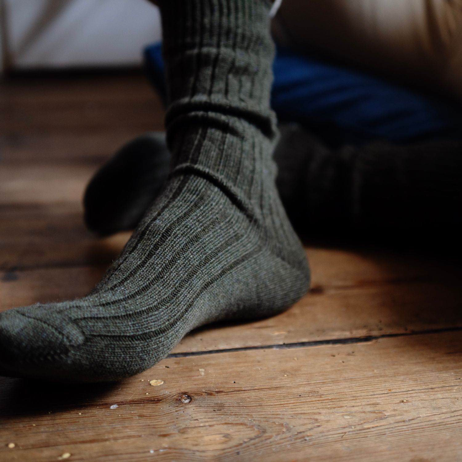 Premium Men's 100% Pure Cashmere House Socks - Ultra Soft & Warm Winter Slipper Socks for Indoor Comfort & Relaxation at Home