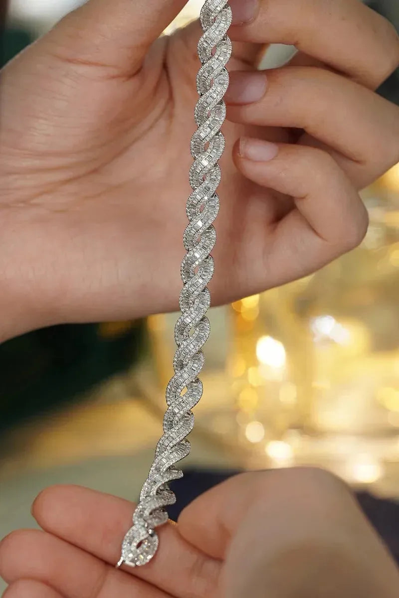 18K White Gold Diamond Bracelet for Women - 4.18 Carat Real Natural Diamonds, Luxury Shiny Design - Perfect for Parties, Weddings & Special Occasions
