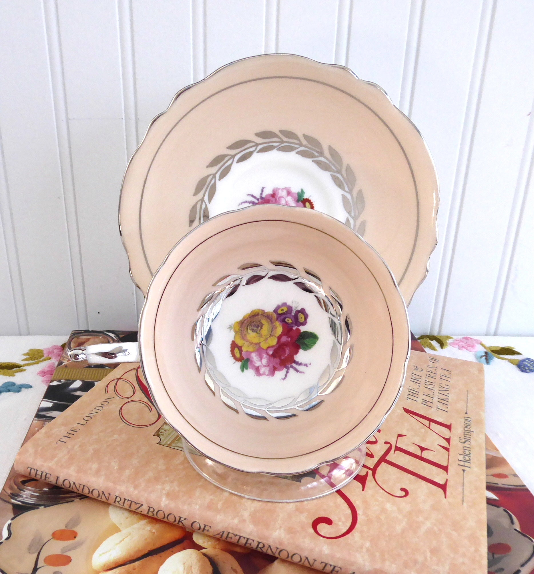 Vintage 1940s Paragon Cup and Saucer Set - Floral Bouquet with Peach Apricot & Platinum Wreath Design | Perfect for Afternoon Tea, Bridal Showers, and Antique Collectors