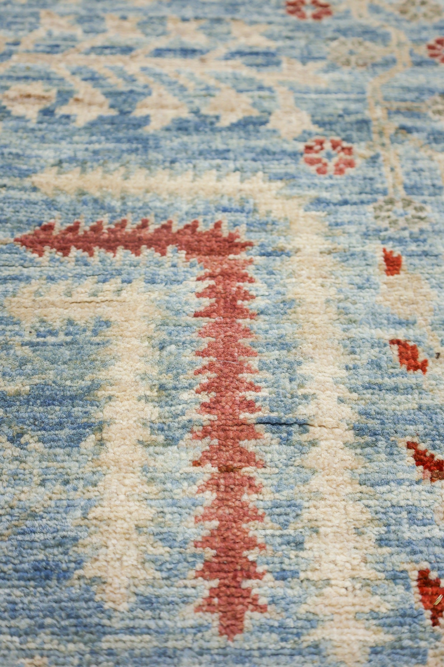 Bakshaish Willow Handwoven Tribal Rug J73784 - Authentic Persian Tribal Design for Boho Home Decor, Living Room, Bedroom & Office