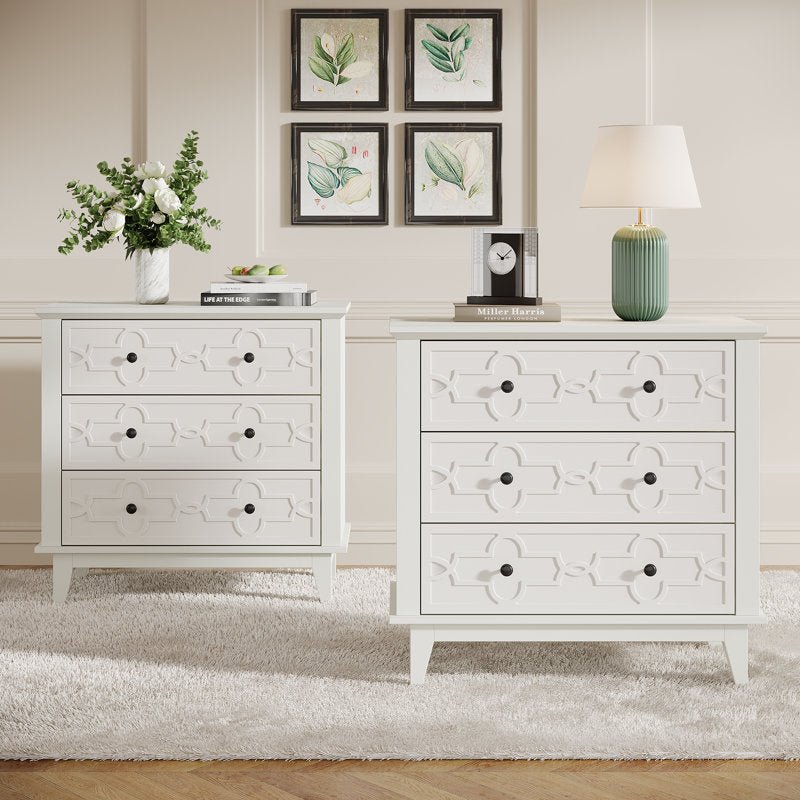 Modern Nightstand with 3 Drawers - 31.5