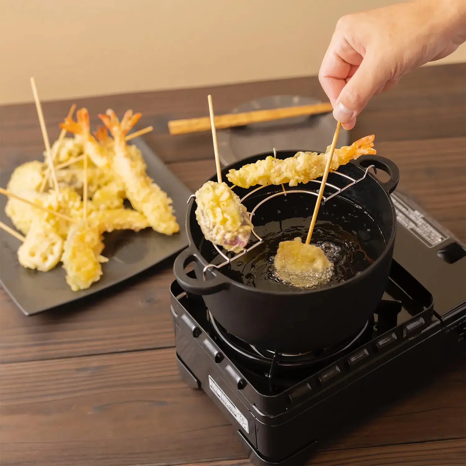 Premium Iwachu Cast Iron Tempura & Fondue Pot Set - Japanese Cookware for Deep Frying, Hot Pot, and Cheese Fondue - Perfect for Home Cooking, Entertaining & Japanese Cuisine Lovers