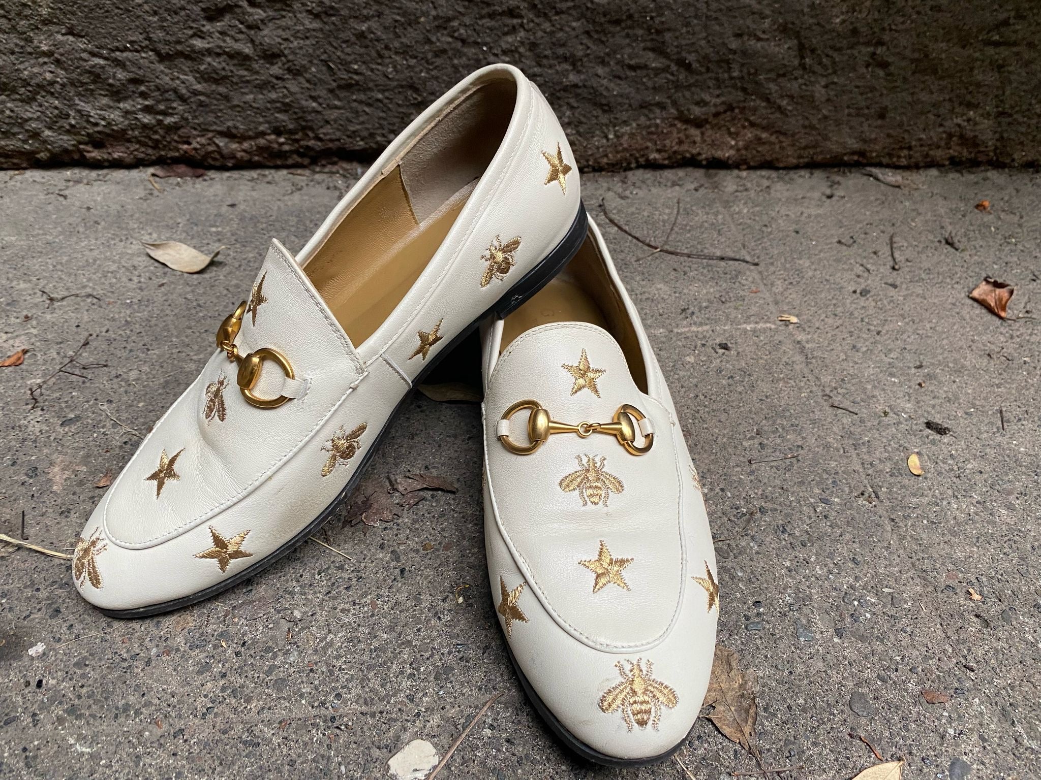 Gucci White Bee Embroidered Loafers - Classic Luxury Slip-On Shoes for Men & Women | Perfect for Office, Casual Wear & Special Occasions