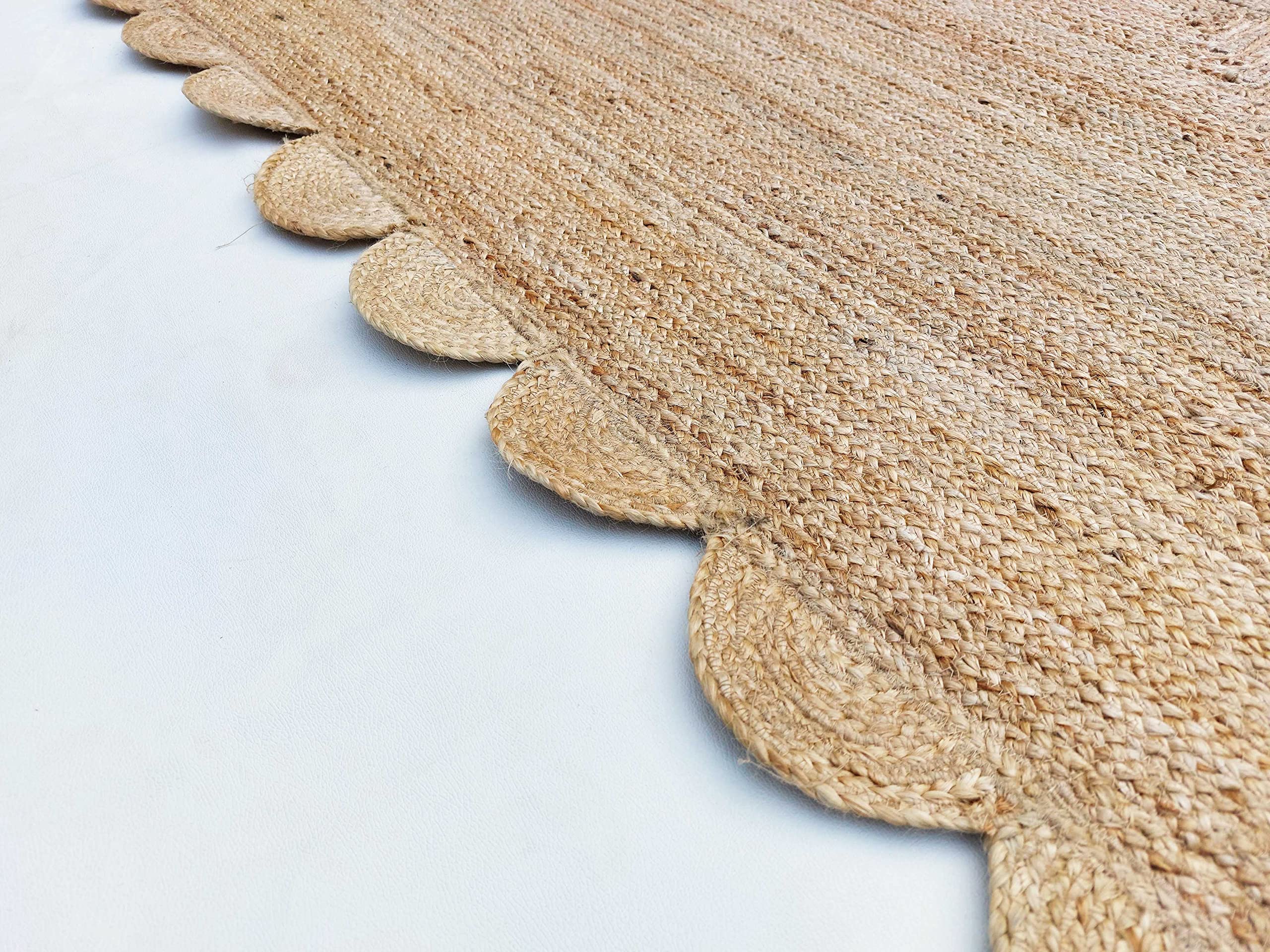 Scalloped Natural Jute Area Rug 10'x13' - Eco-Friendly Handwoven Floor Mat for Living Room, Bedroom & Dining Area - Neutral Beige Home Decor