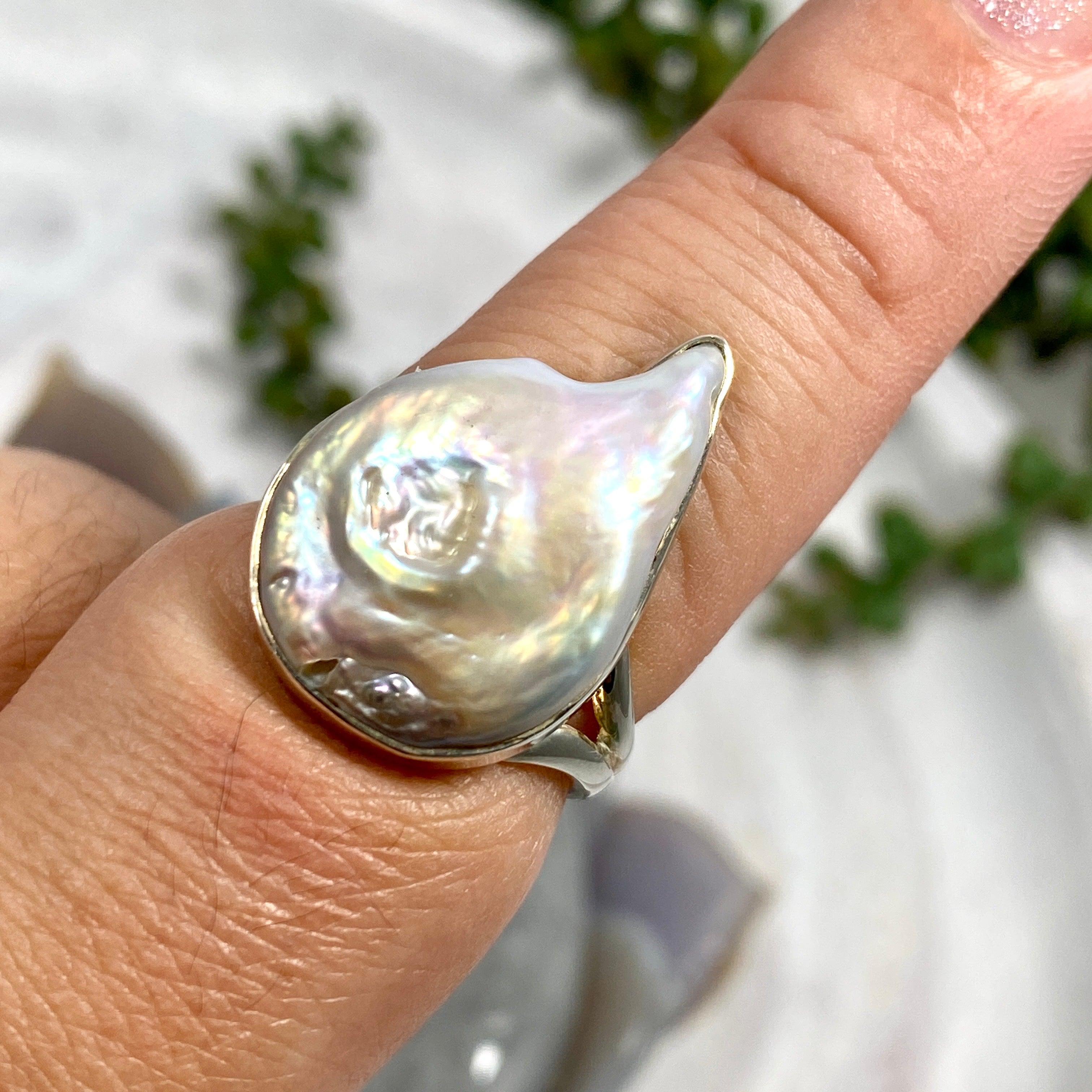 Elegant 9K Gold Pearl Ring KRGJ2599 - Perfect for Weddings, Anniversaries & Special Occasions