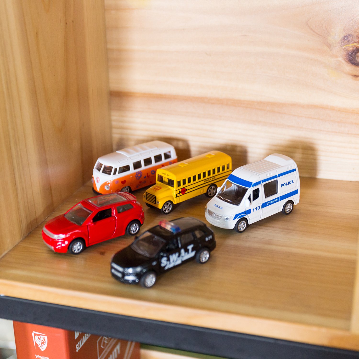 KIDAMI 5-Pack Die-Cast Metal Toy Cars with Openable Doors & Pull Back Action - Official Licensed Vehicle Collection for Kids | Birthday Gifts, Party Favors & Playtime Fun