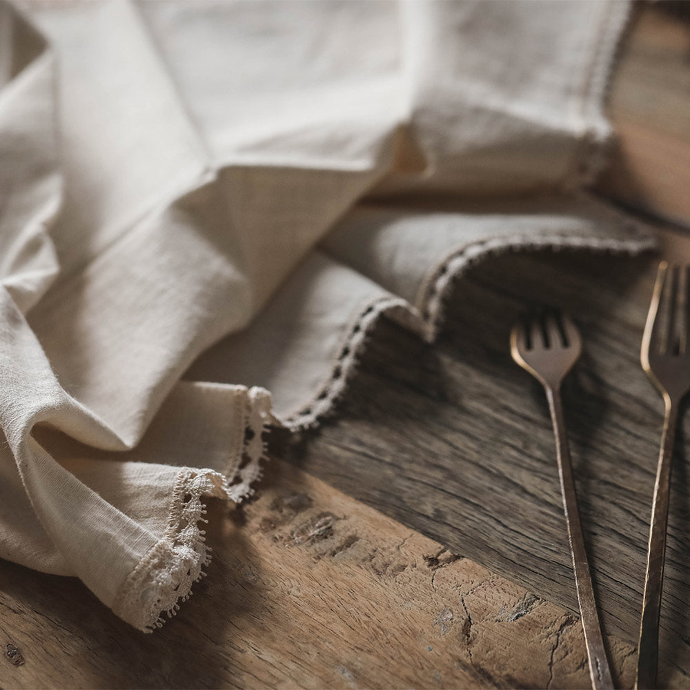 Elegant Linen & Lace Napkin Set - 12-Piece Premium Table Linens for Dinner Parties, Weddings & Special Occasions