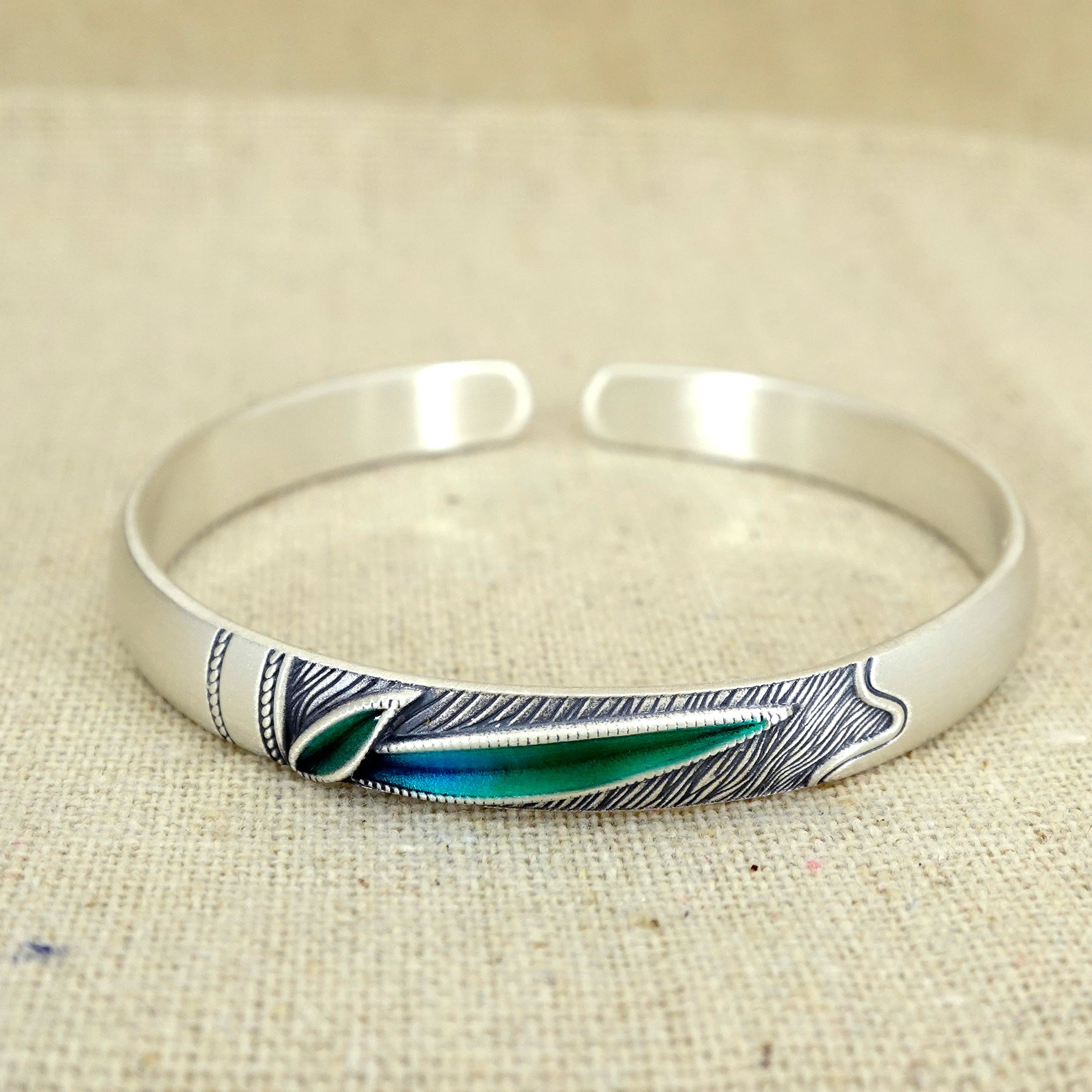 Sterling Silver Bangle Bracelet for Women - Elegant & Durable Jewelry Gift for Everyday Wear, Parties & Special Occasions
