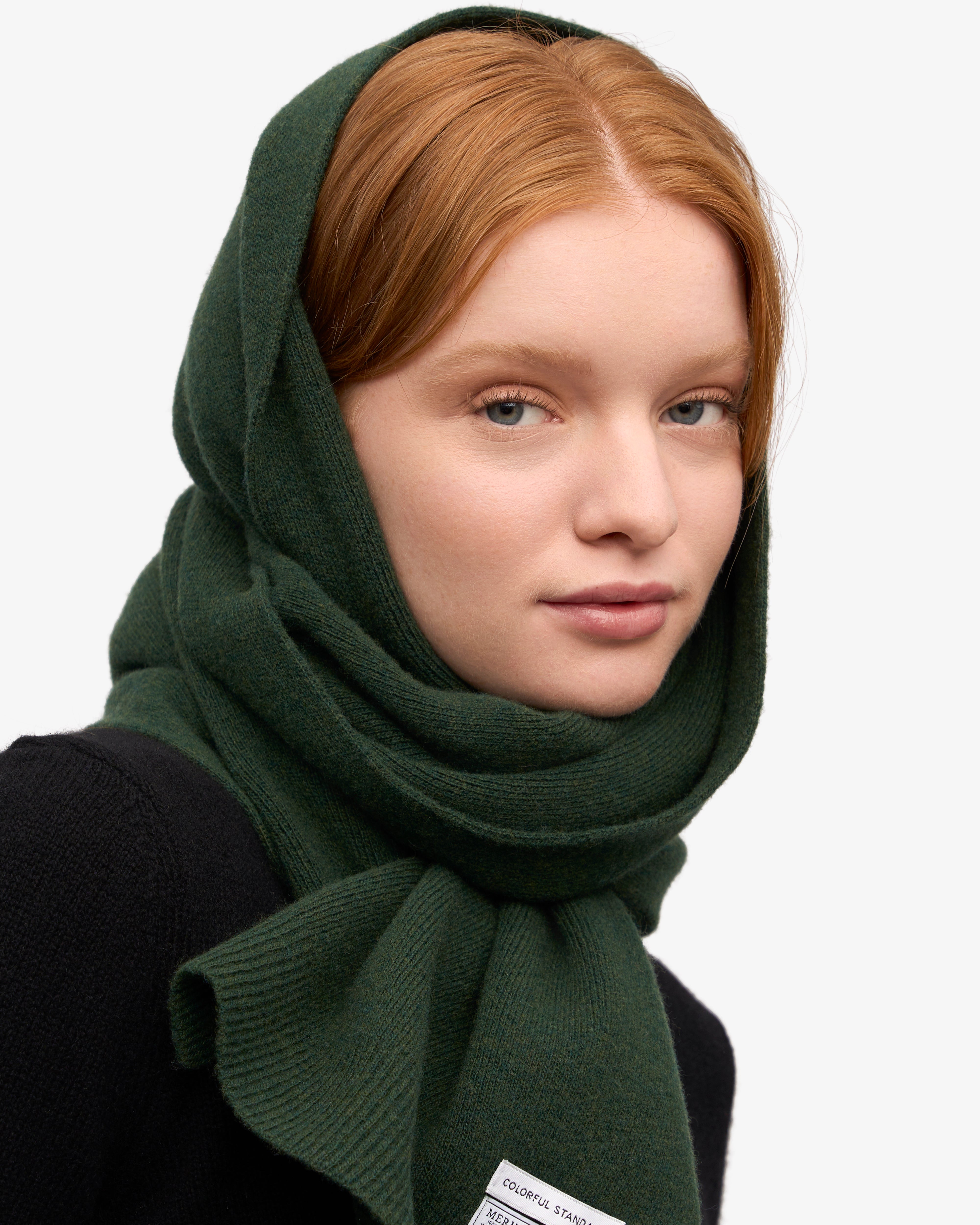 Premium Merino Wool Scarf for Women & Men - Soft & Warm Winter Accessory in Emerald Green - Perfect for Cold Weather, Outdoor Activities & Fashion Styling