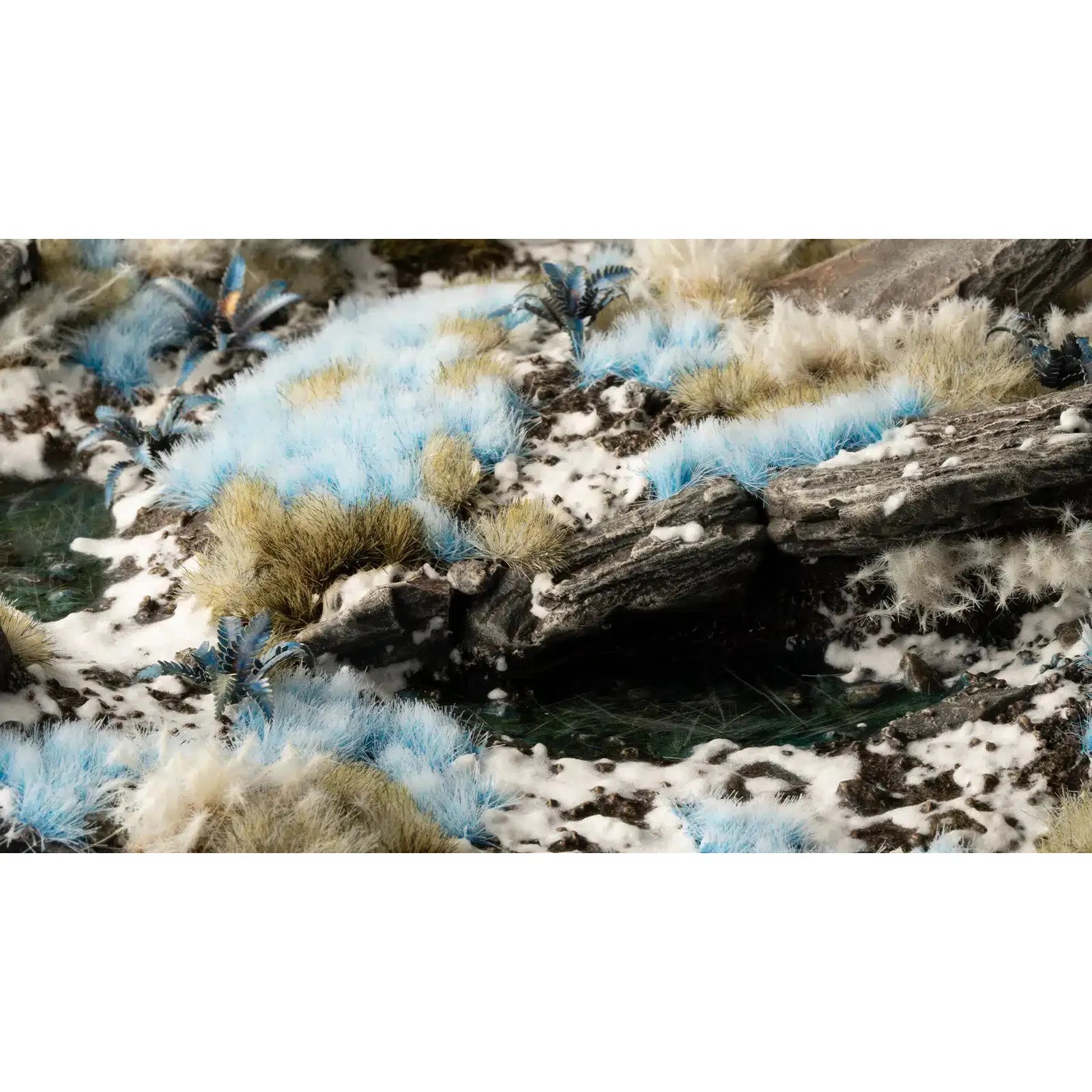 Alien Tufts 6mm Frost Wild - Premium Synthetic Grass for Miniature Scenes, Dioramas & Model Landscapes - Perfect for Wargaming, Train Sets & DIY Craft Projects
