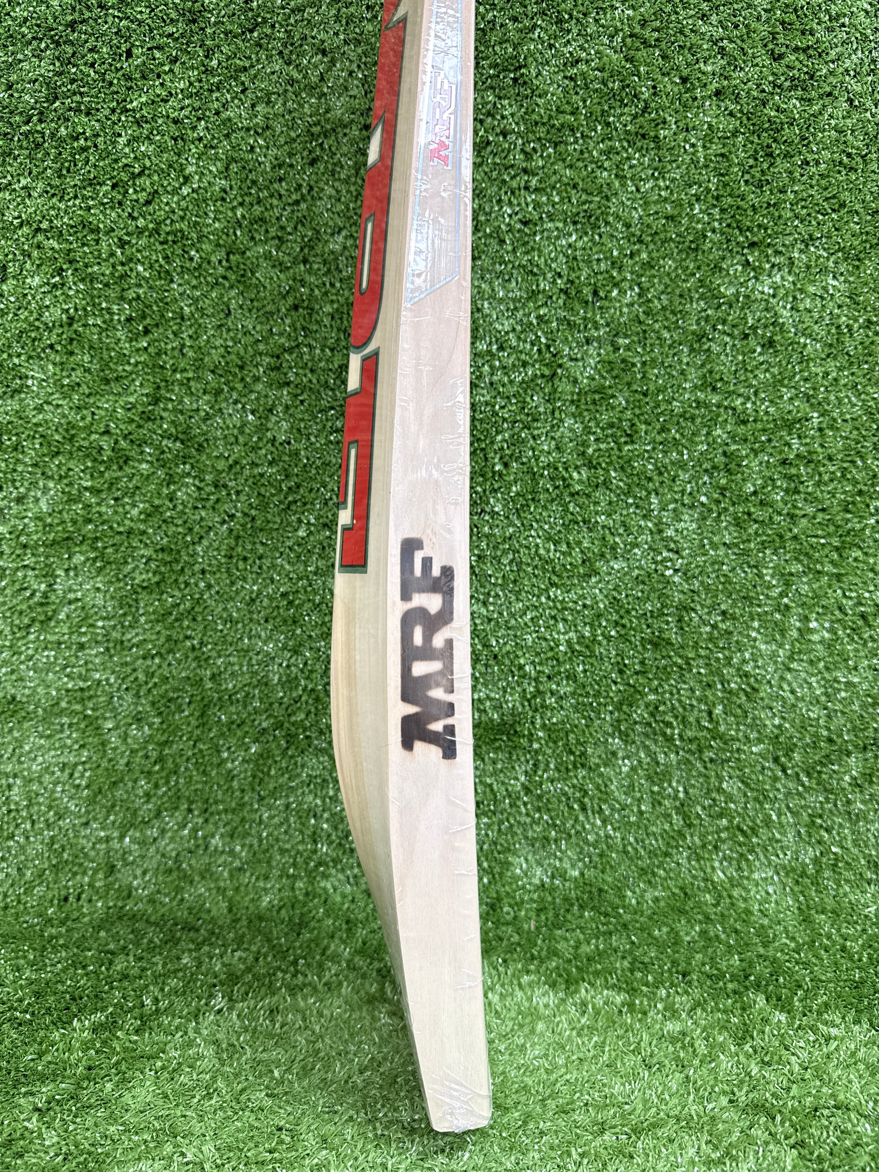 Premium English Willow Cricket Bat - MRF Genius Run Machine Harrow - Perfect for Professional Matches & Training Sessions