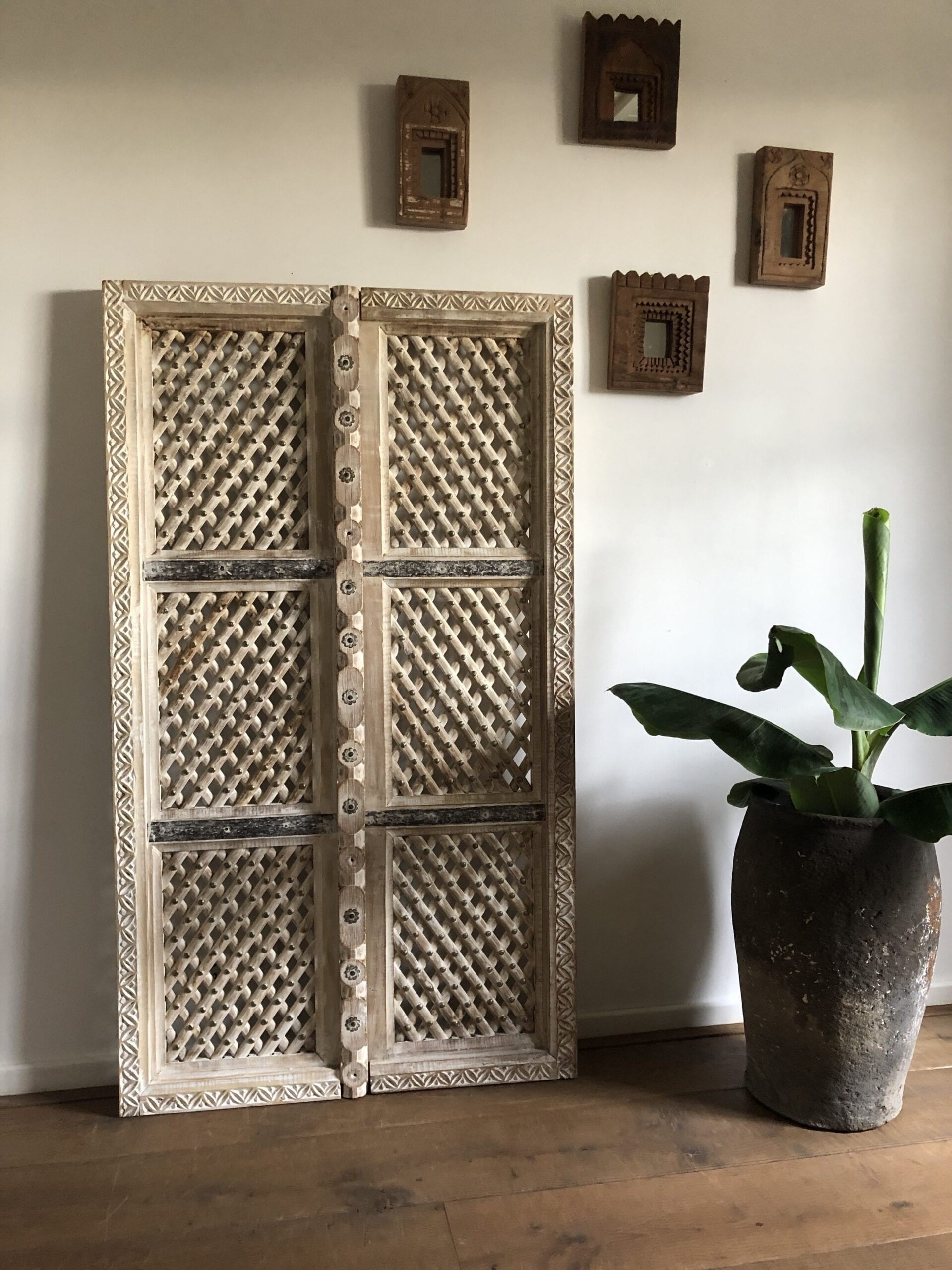 Hand Carved Indian Solid Wood Jali Doors Set - White 127cm (50