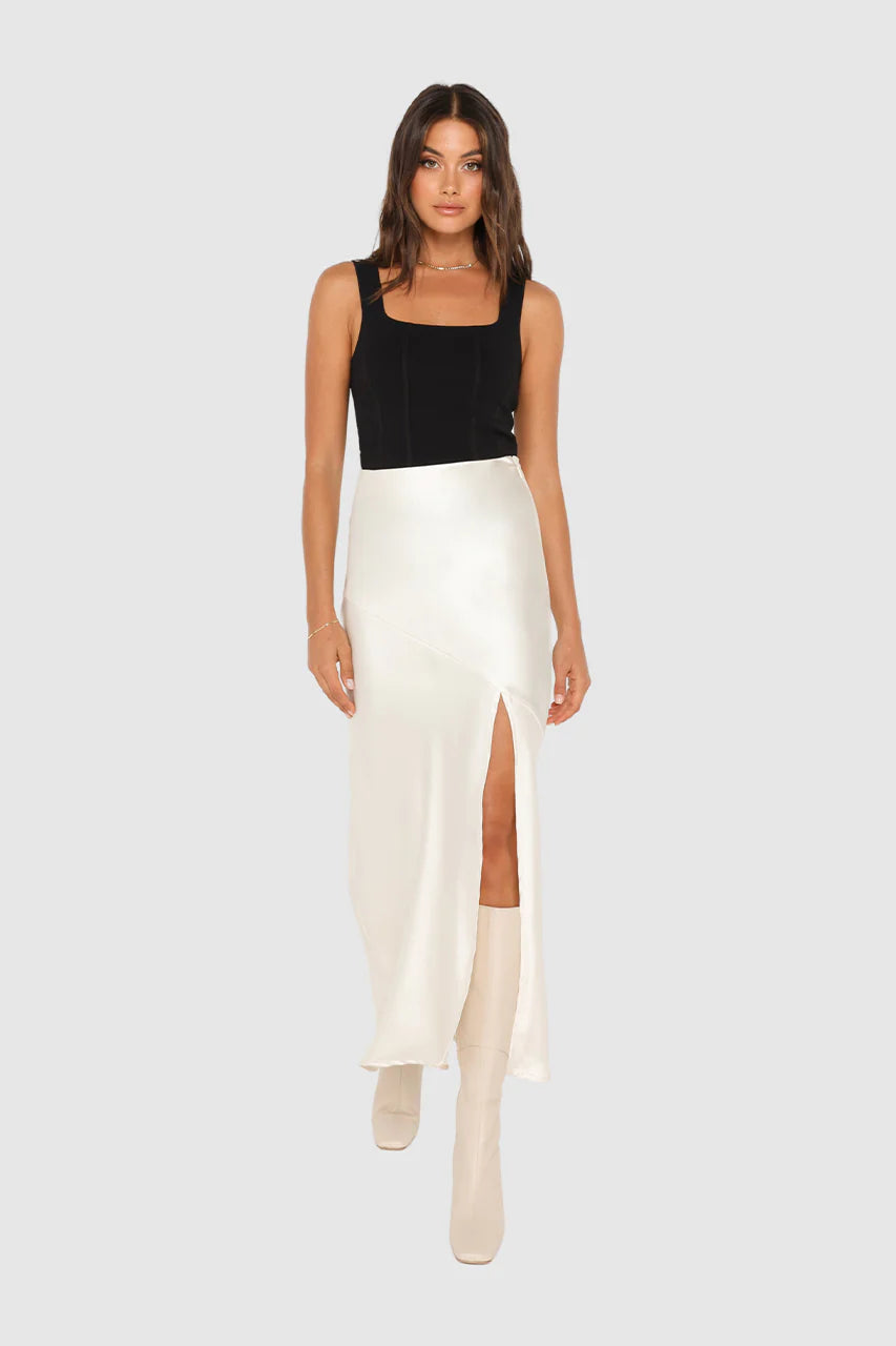 Layla Midi Skirt for Women - Flowy A-Line Knee Length Skirt with Pockets | Perfect for Work, Date Night & Summer Outfits