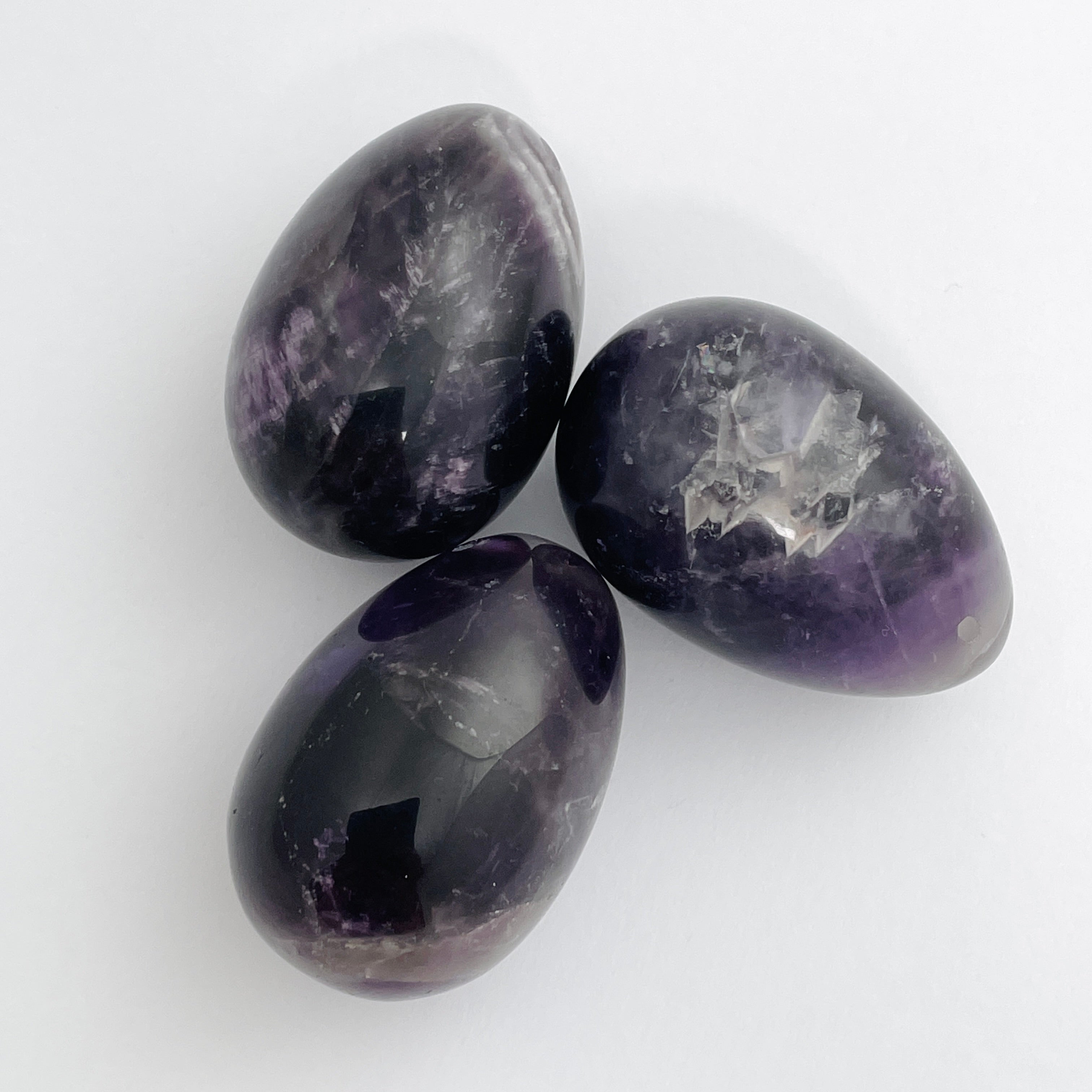 Natural Amethyst Egg AME 60 - Healing Crystal for Meditation, Stress Relief & Home Decor | Perfect for Spiritual Practice, Yoga & Gift Giving