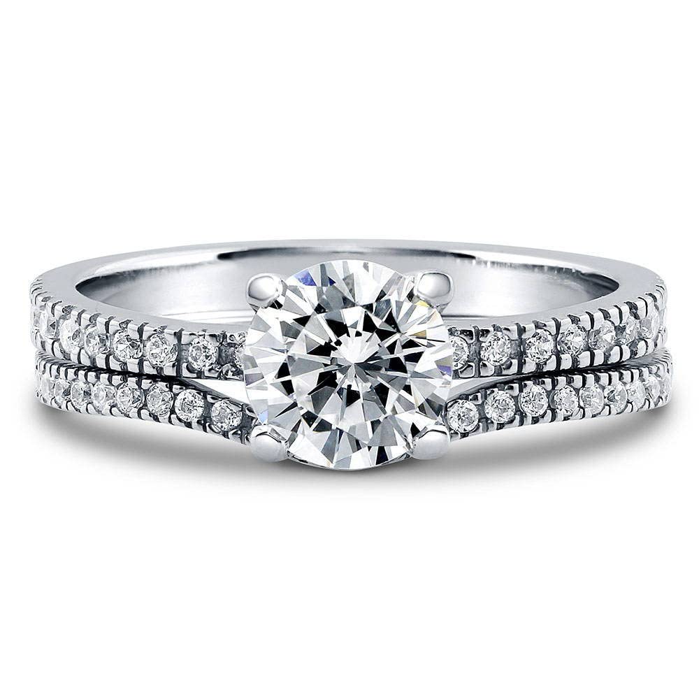 BERRICLE Sterling Silver 1 Carat Round Cut Cubic Zirconia Solitaire Engagement Ring & Wedding Band Set for Women - Rhodium Plated Size 4-10 - Perfect for Proposals, Anniversaries & Romantic Gifts