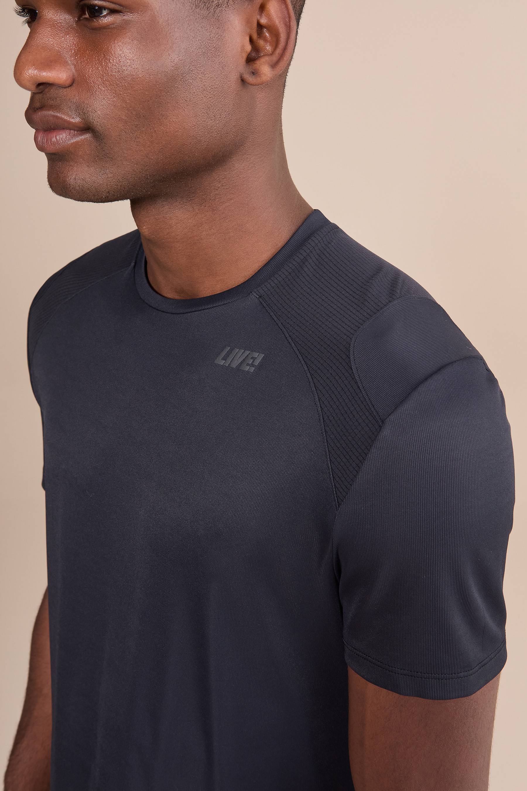 Comfy Free Air Move® T-Shirt - Breathable & Lightweight Men's Casual Tee for Outdoor Activities & Gym Workouts