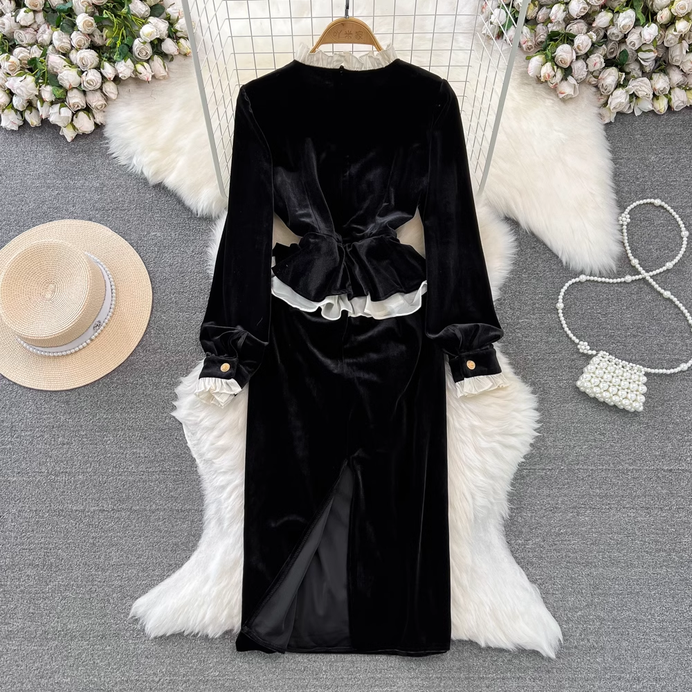 Black Velvet Round Neck Dress for Women | Autumn & Winter Fashion | Elegant & Comfortable | Perfect for Parties, Dates & Office Wear