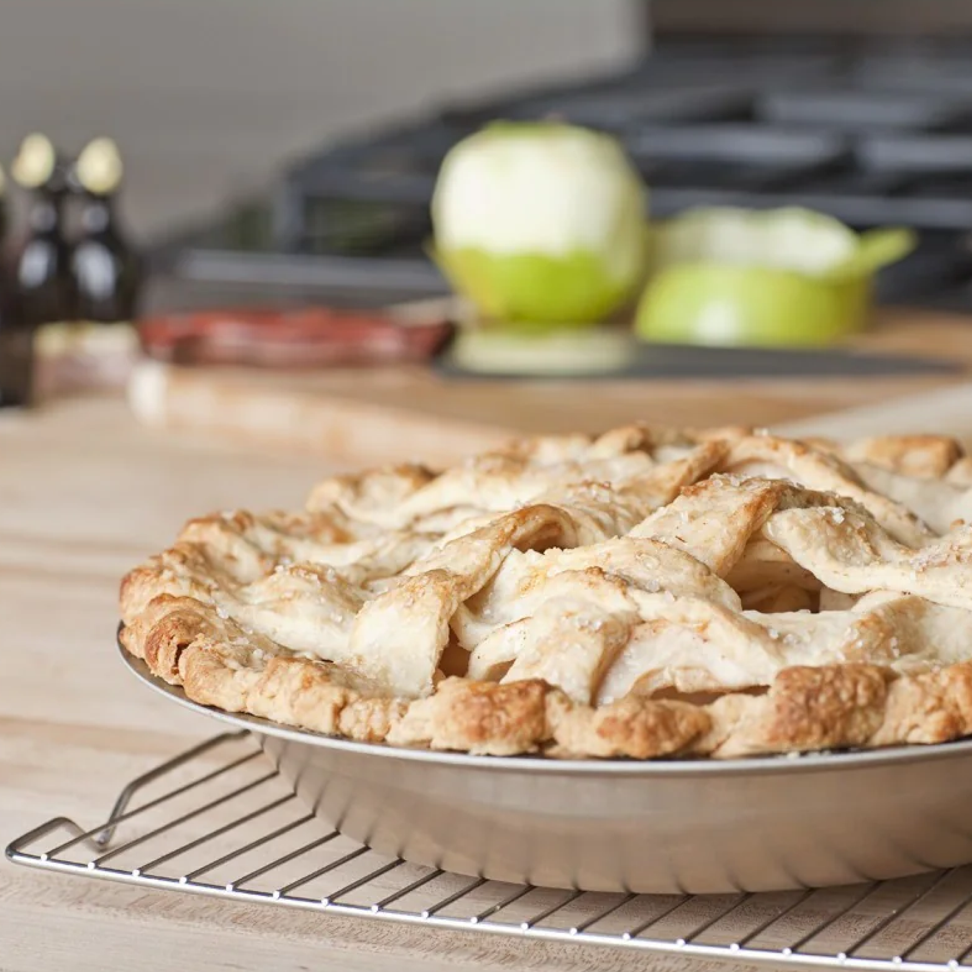 Premium Stainless Steel Pie Pan - 9 Inch Non-Stick Baking Dish for Perfect Homemade Pies, Tarts & Quiches | Oven Safe & Easy Clean | Ideal for Thanksgiving, Christmas & Holiday Baking