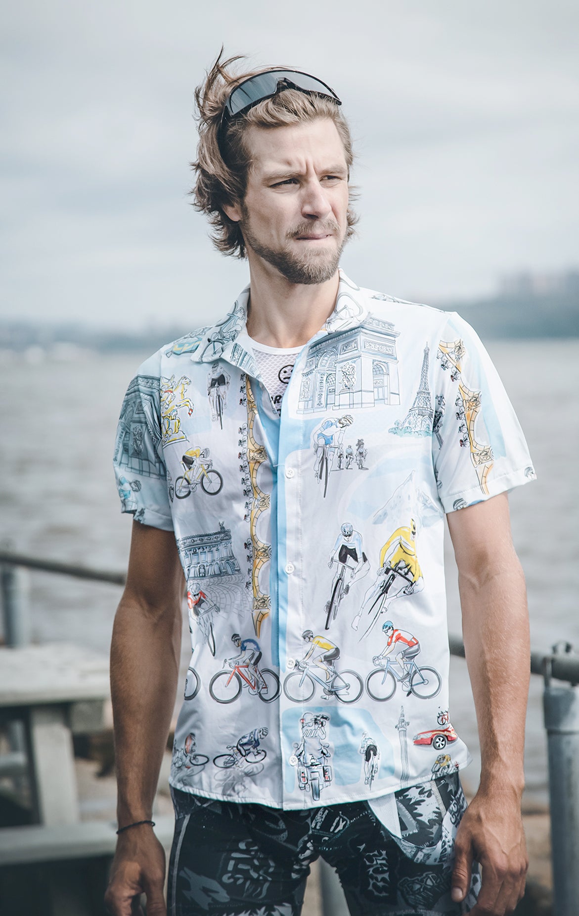 Stylish TDF Resort Shirt for Men - Comfortable Hawaiian Aloha Shirt with Short Sleeves - Perfect for Beach Vacation, Summer Parties & Tropical Getaways