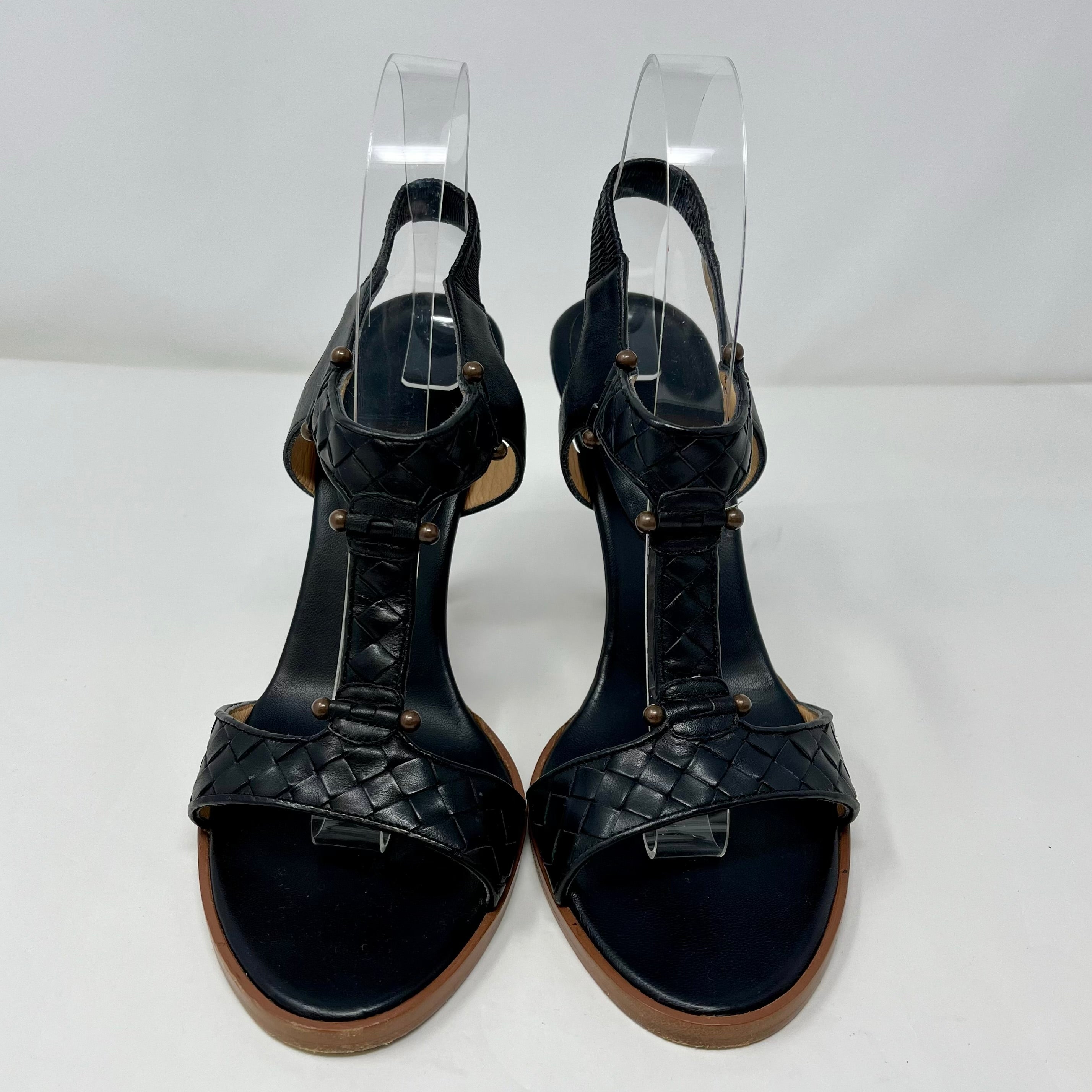 Bottega Veneta Women's Luxury Leather Sandals - Comfortable & Stylish Summer Shoes for Beach, Vacation & Casual Outings