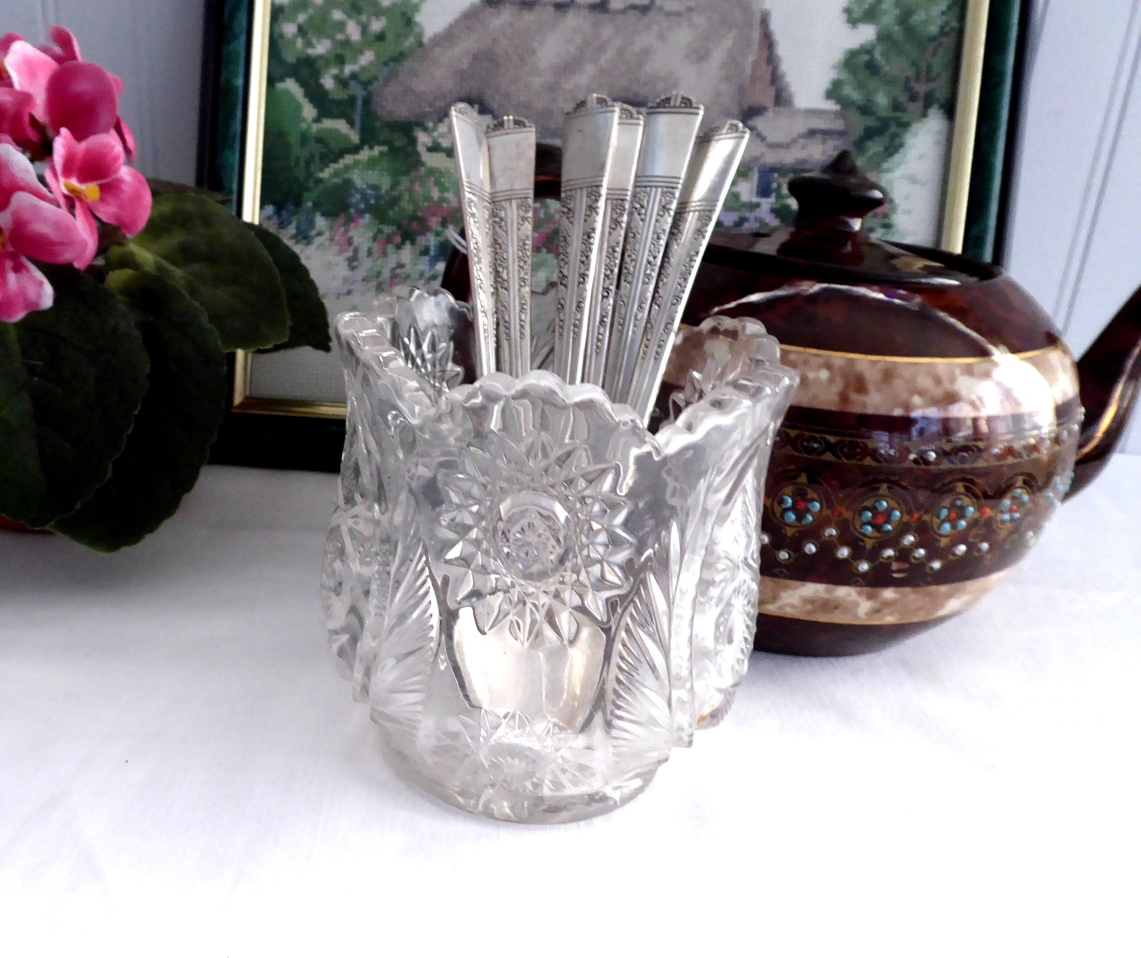 Antique Pattern Glass Spooner - Scalloped Sunburst Star EAPG Glass from 1890s - Vintage Tableware for Home Decor & Collectibles