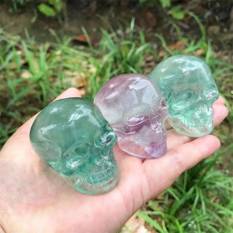 5.3CM Natural Fluorite Skull Crystal Carving - Healing Energy Stone for Meditation, Reiki & Home Decor - Unique Halloween Gift & Spiritual Decor (1PC) - Perfect for Altars, Yoga Spaces & Gothic Collections