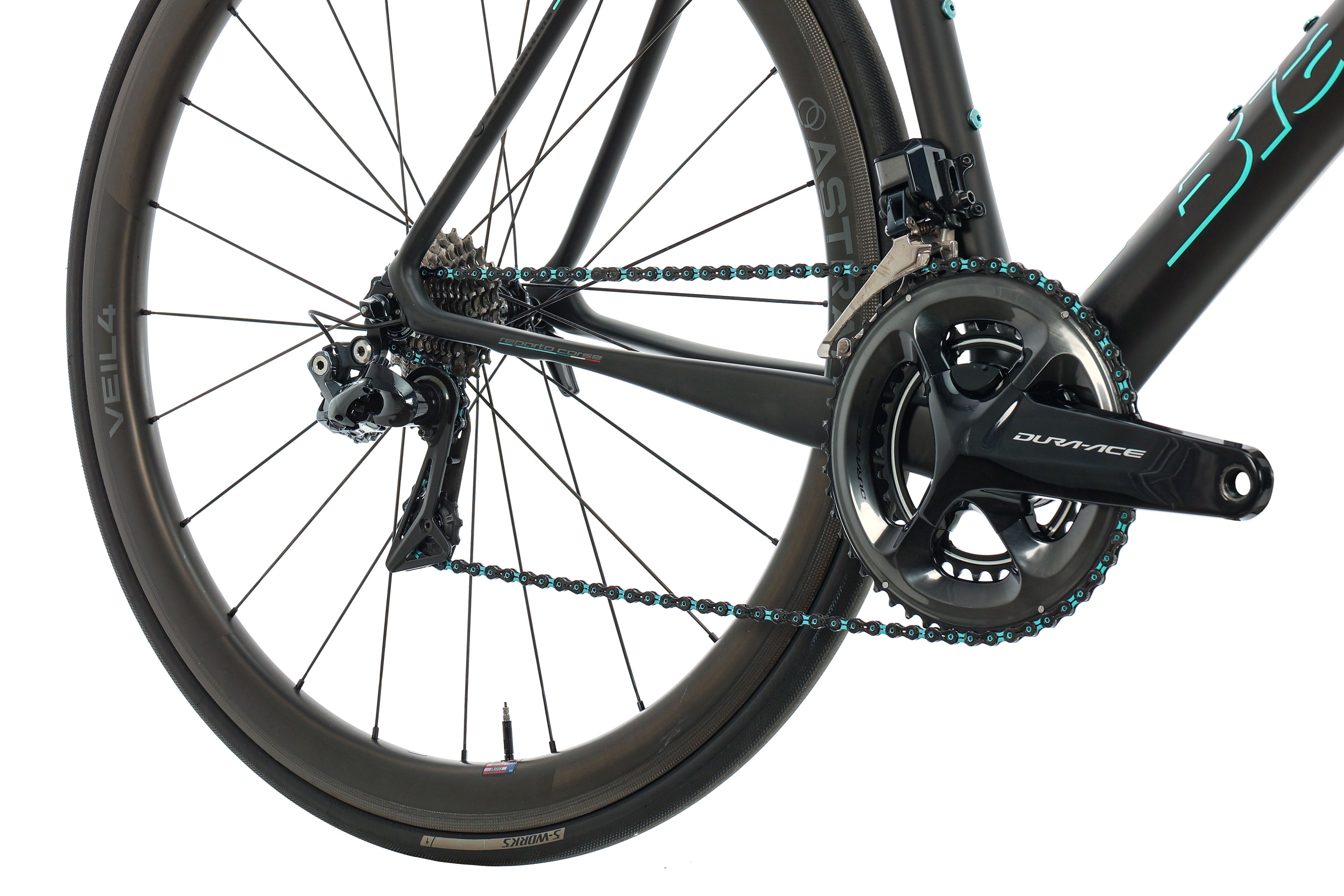 Bianchi Specialissima 2019 Road Bike - 59cm Carbon Frame, Lightweight & High-Performance for Racing & Endurance Cycling