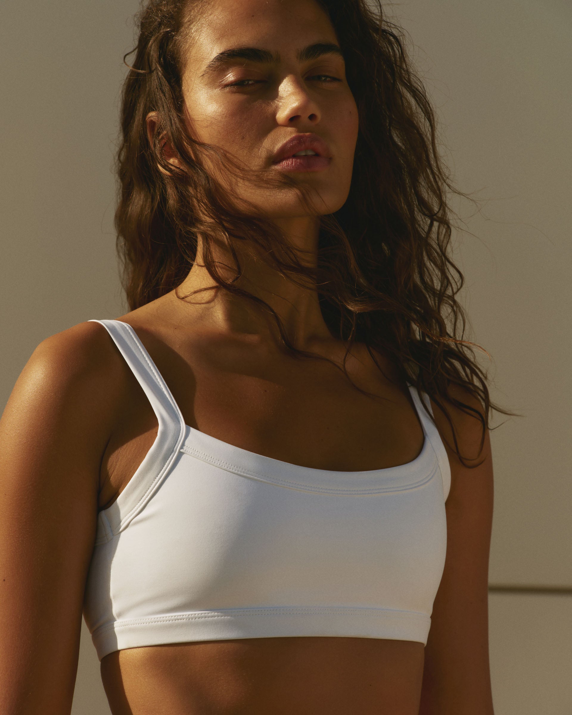 Ultimate Wide Binding Bra - Comfortable & Supportive White Sports Bra for Yoga, Running & Workouts