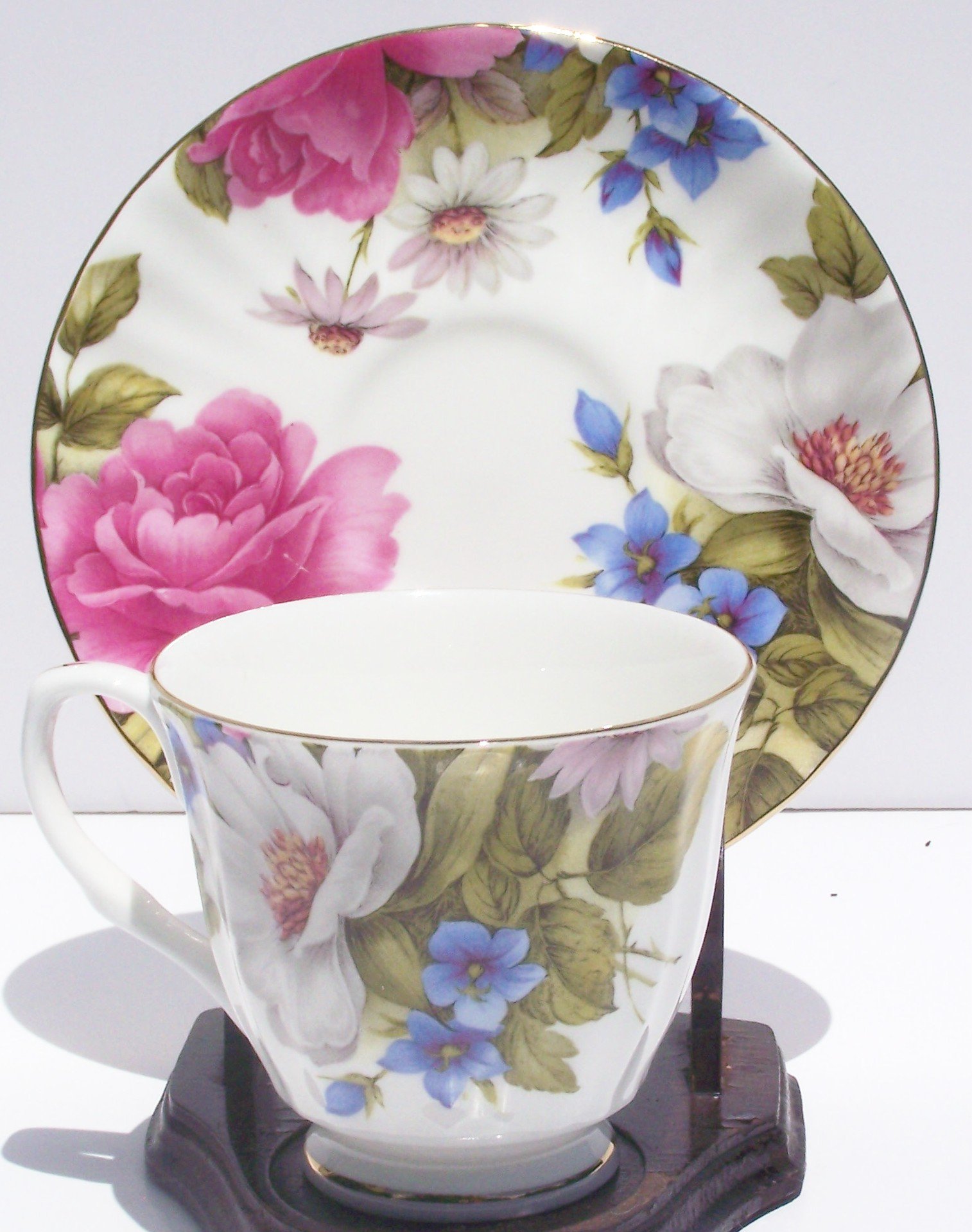 Grace's Rose Chintz Fine Bone China Teacup and Saucer Set - Elegant English Tea Party, Afternoon Tea, Wedding Gift, Home Decor