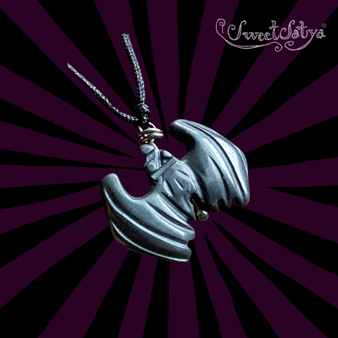 Stylish Bat Necklace with Hematite Stone - Gothic Jewelry for Women & Men - Perfect for Halloween, Cosplay & Everyday Wear