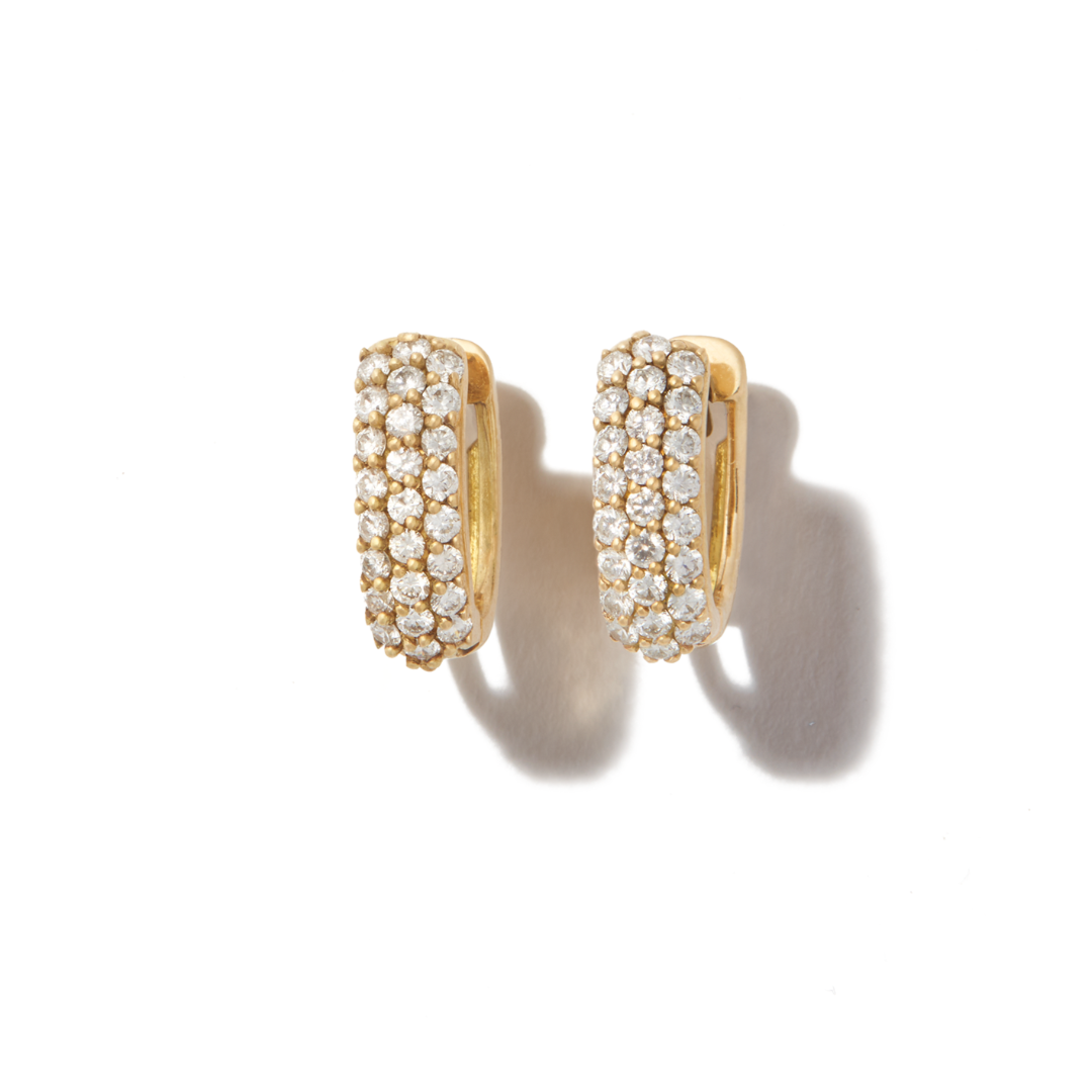 18K Gold Diamond Huggie Earrings for Women - Minimalist Luxury Hoop Earrings for Everyday Wear & Special Occasions
