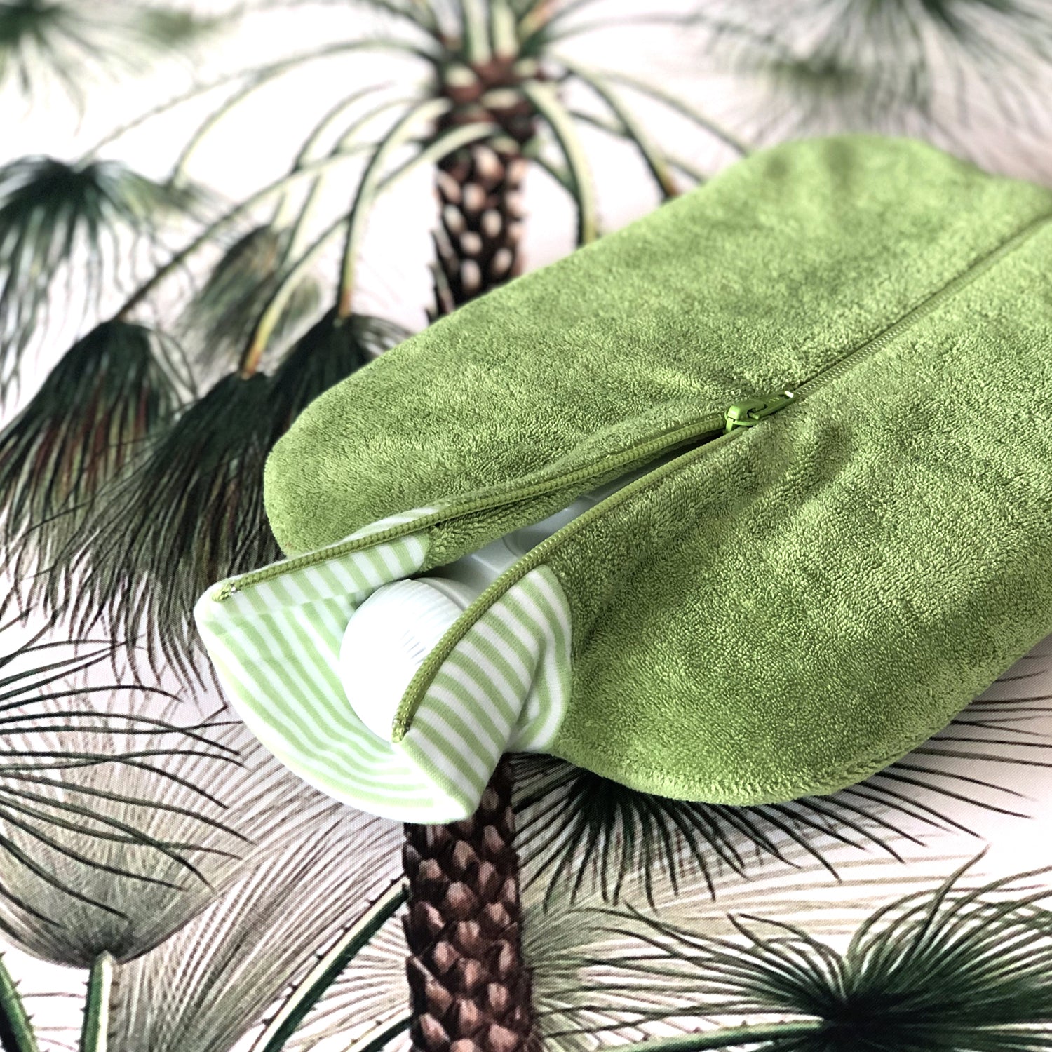 2L Eco-Friendly Hot Water Bottle with Kiwi Green Organic Cotton Cover - BPA-Free, Rubberless, Perfect for Pain Relief, Warmth & Comfort at Home or Travel